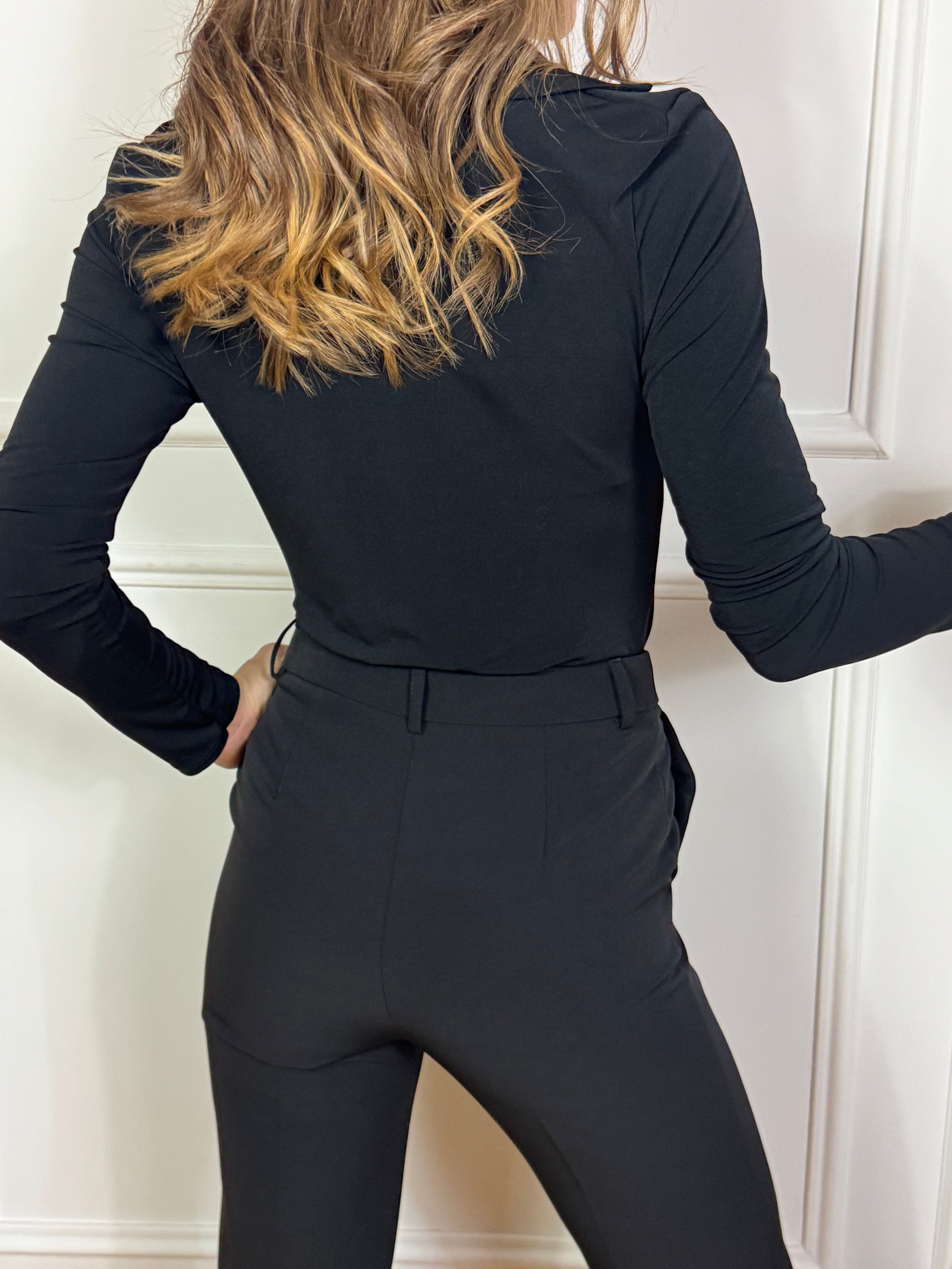 Body Kontatto con colletto e scollo sblusato