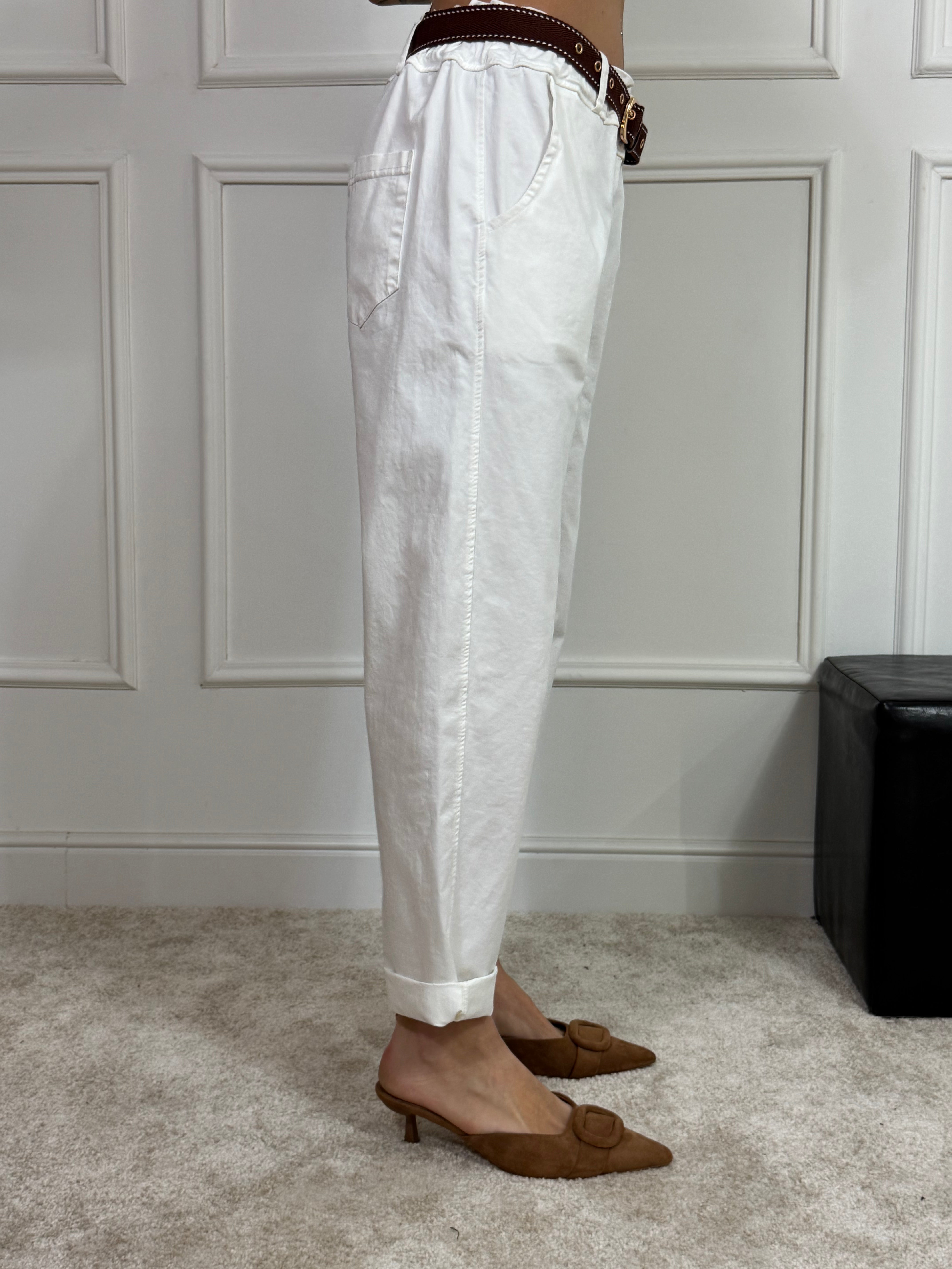 Pantalone caramella Victoria ILMH in cotone elasticizzato e cintura