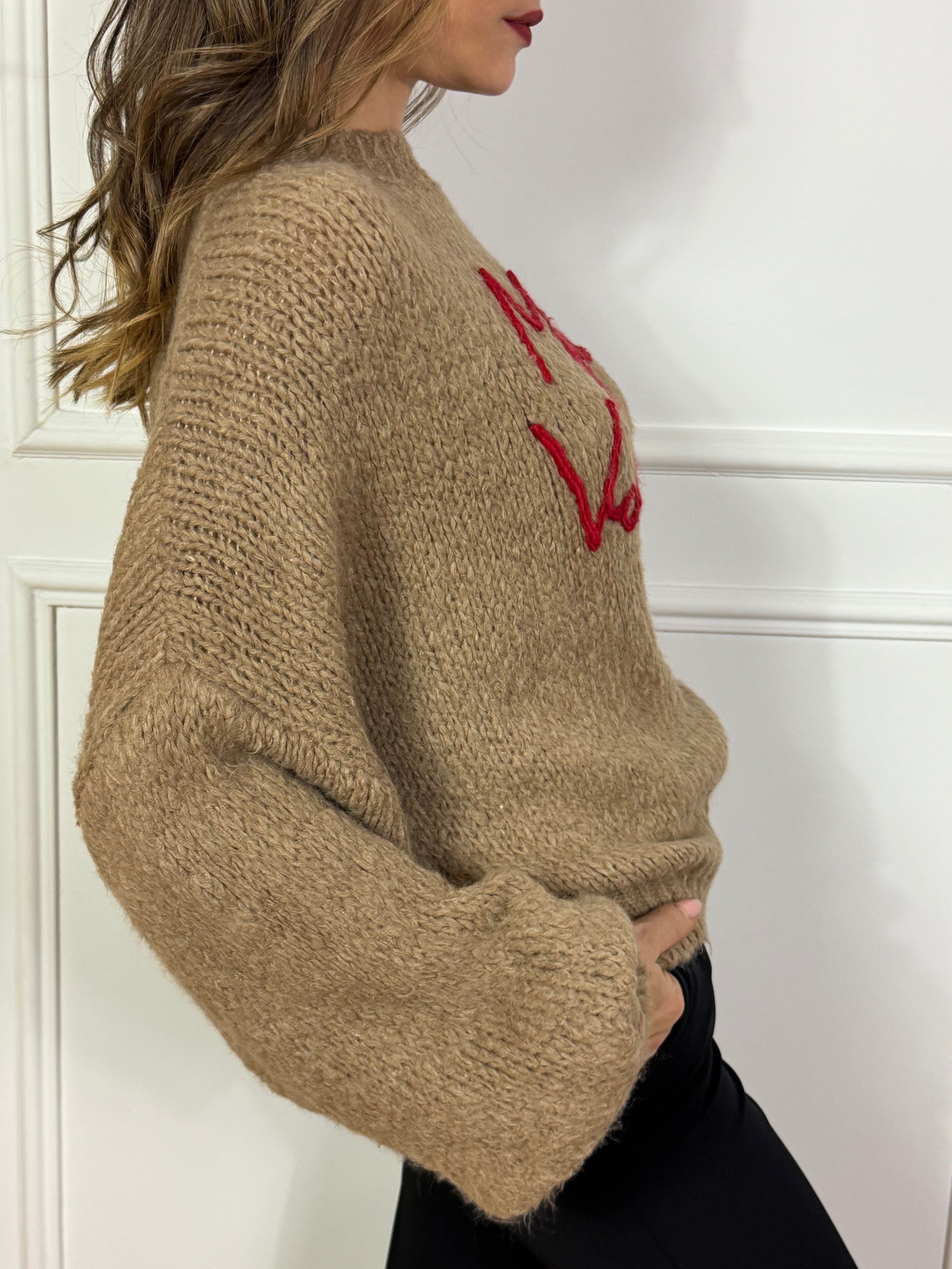 Maglione con ricamo You Decide MI FA VOLARE