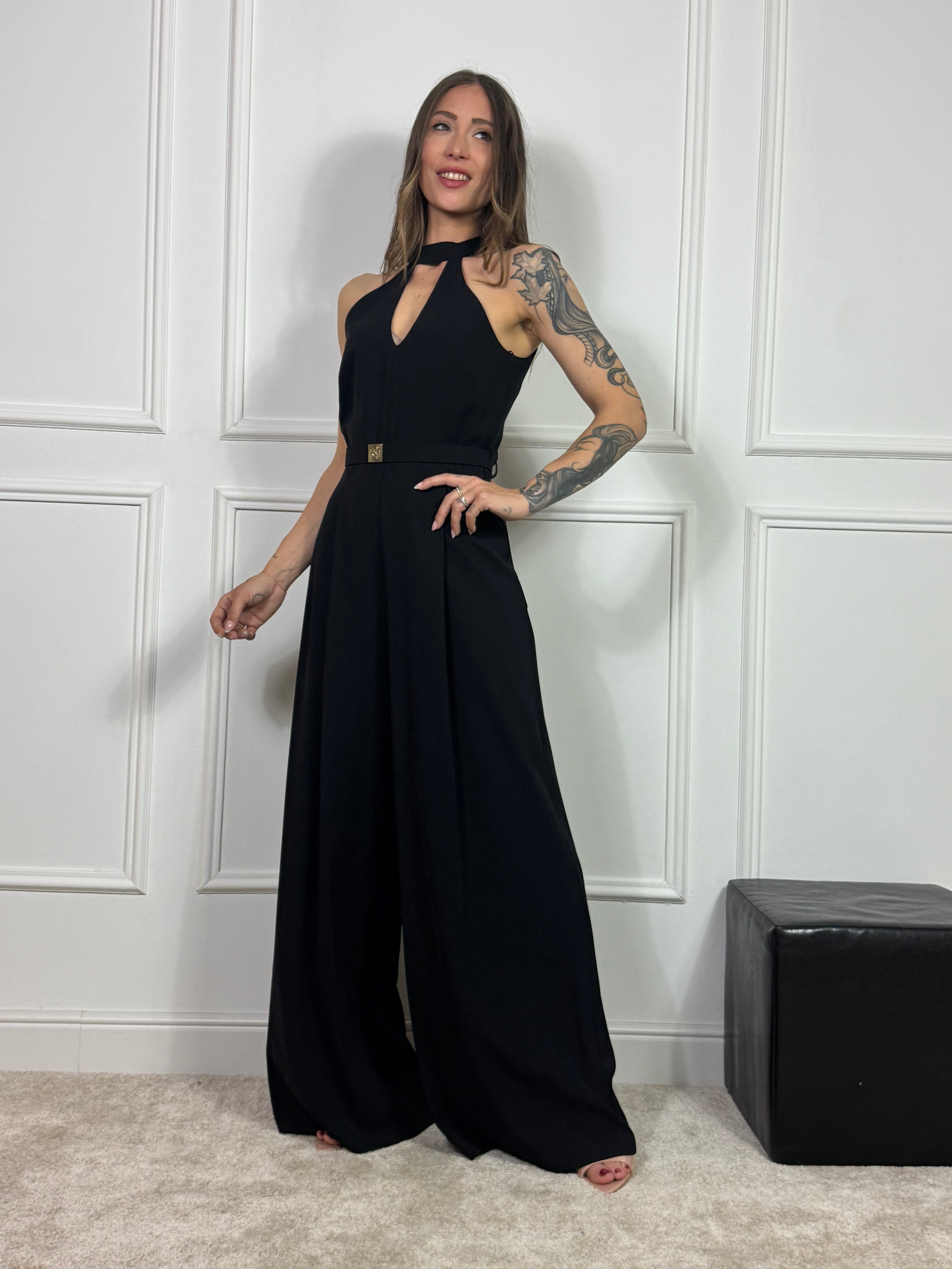 TUTA Rinascimento scollo goccia e scollo schiena con fiocco