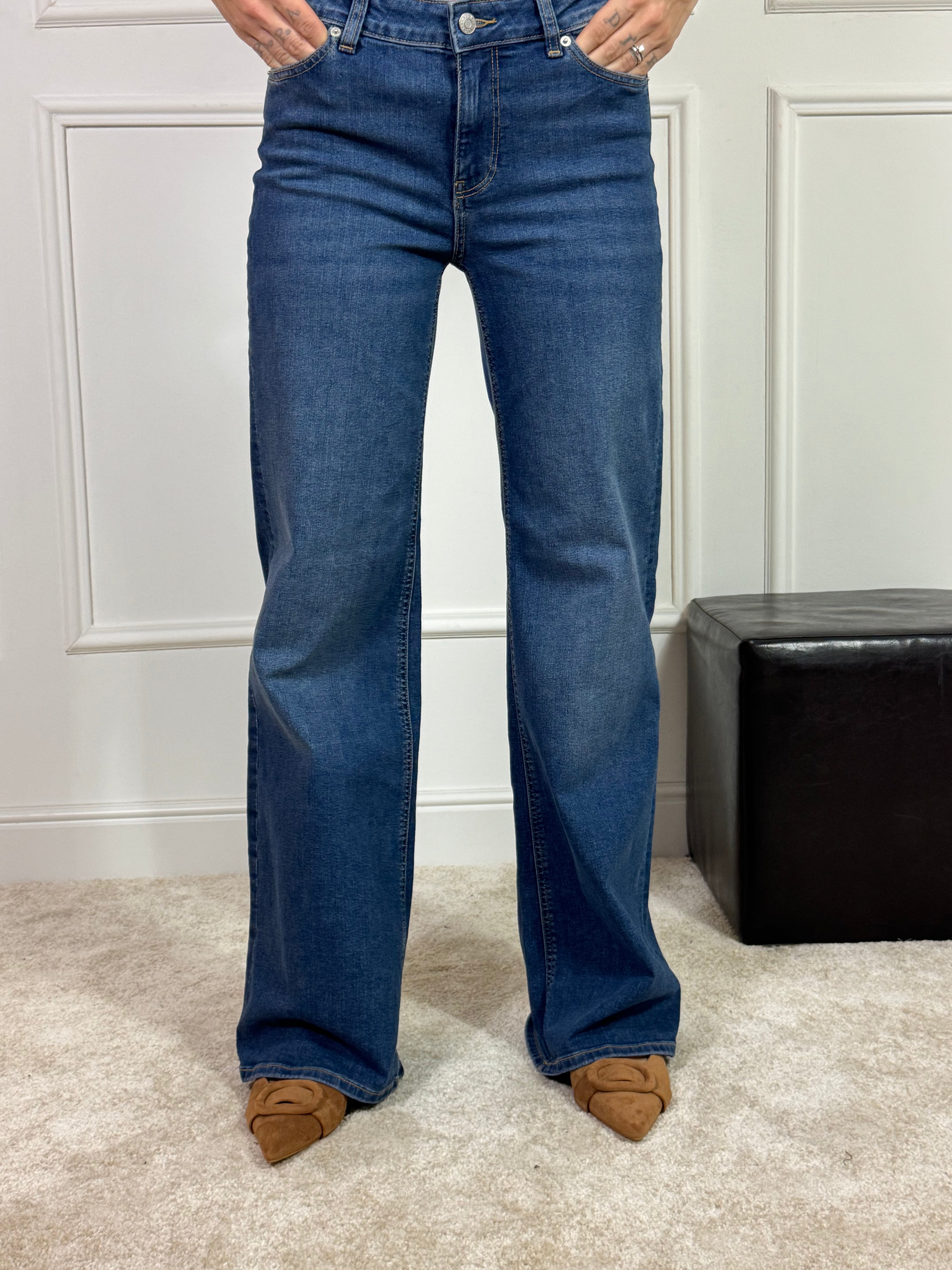 Jeans elasticizzato JJXX modello ROME FLARED - colore MEDIUM BLUE DENIM