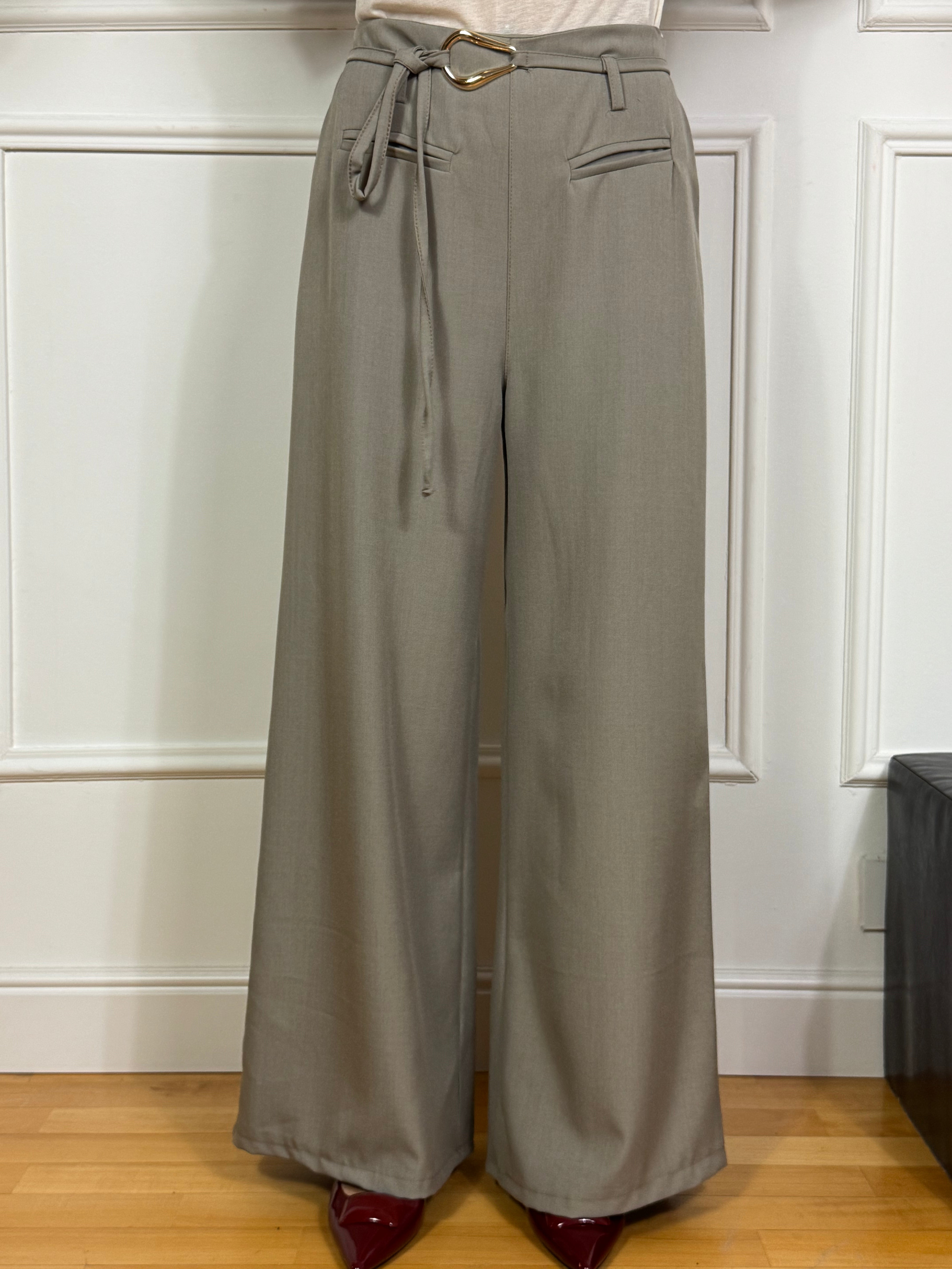 Pantalone ampio Victoria ILMH con cintura in tessuto fibbia oro