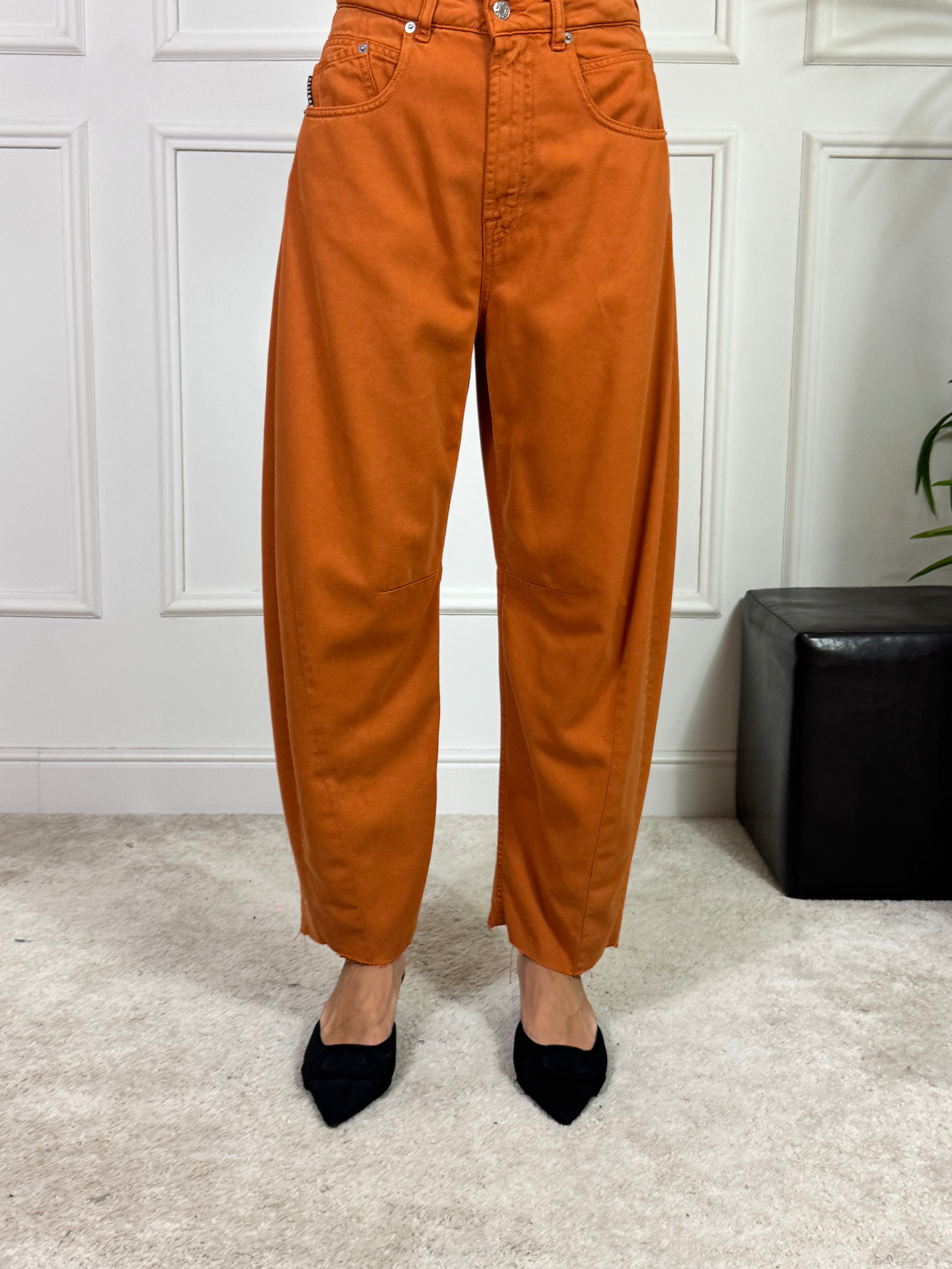 Pantalone jeans Have One barrel modello BARBARA