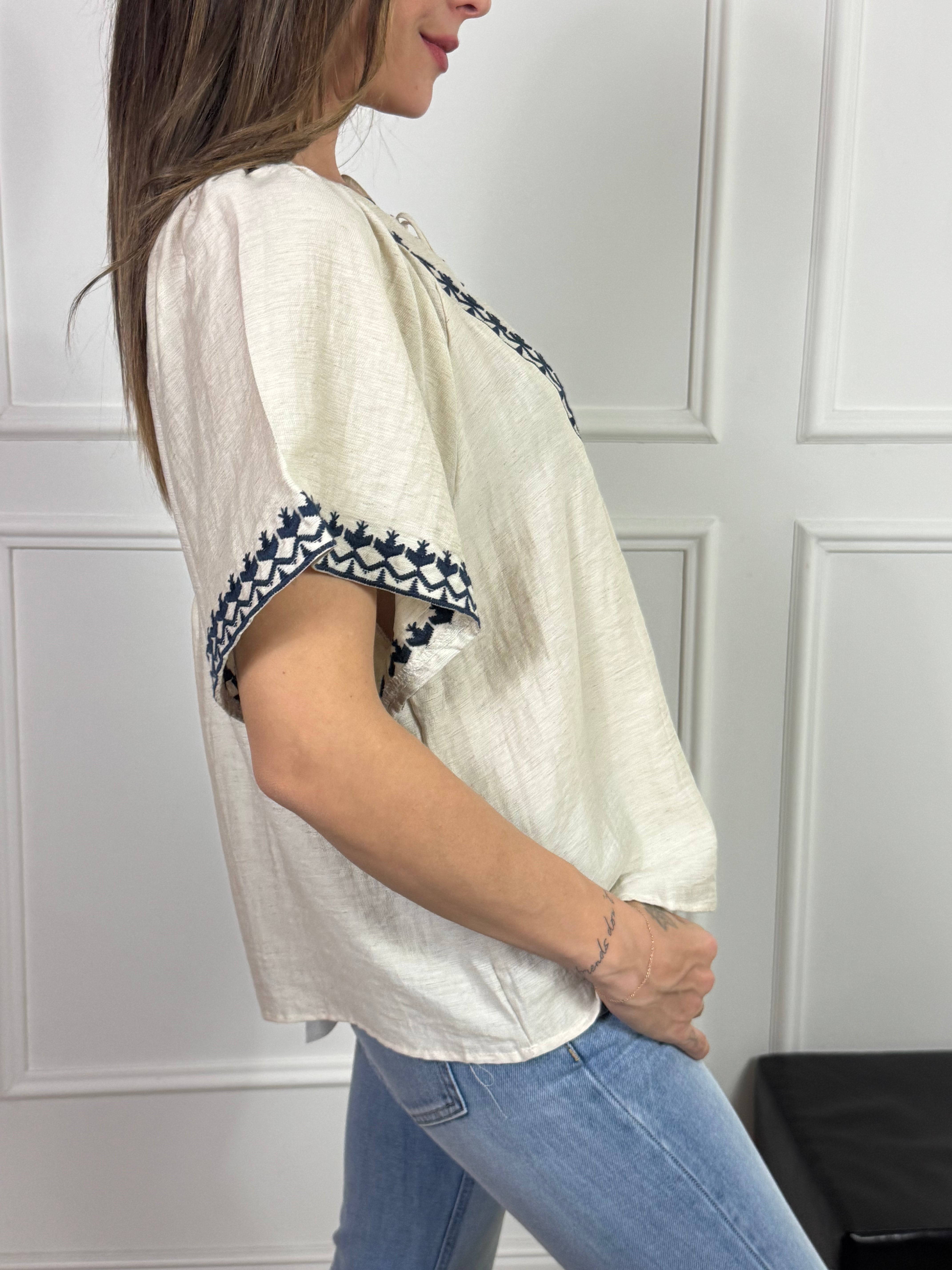 Camicia IBIZA Victoria ILMH - sabbia RICAMI BLU