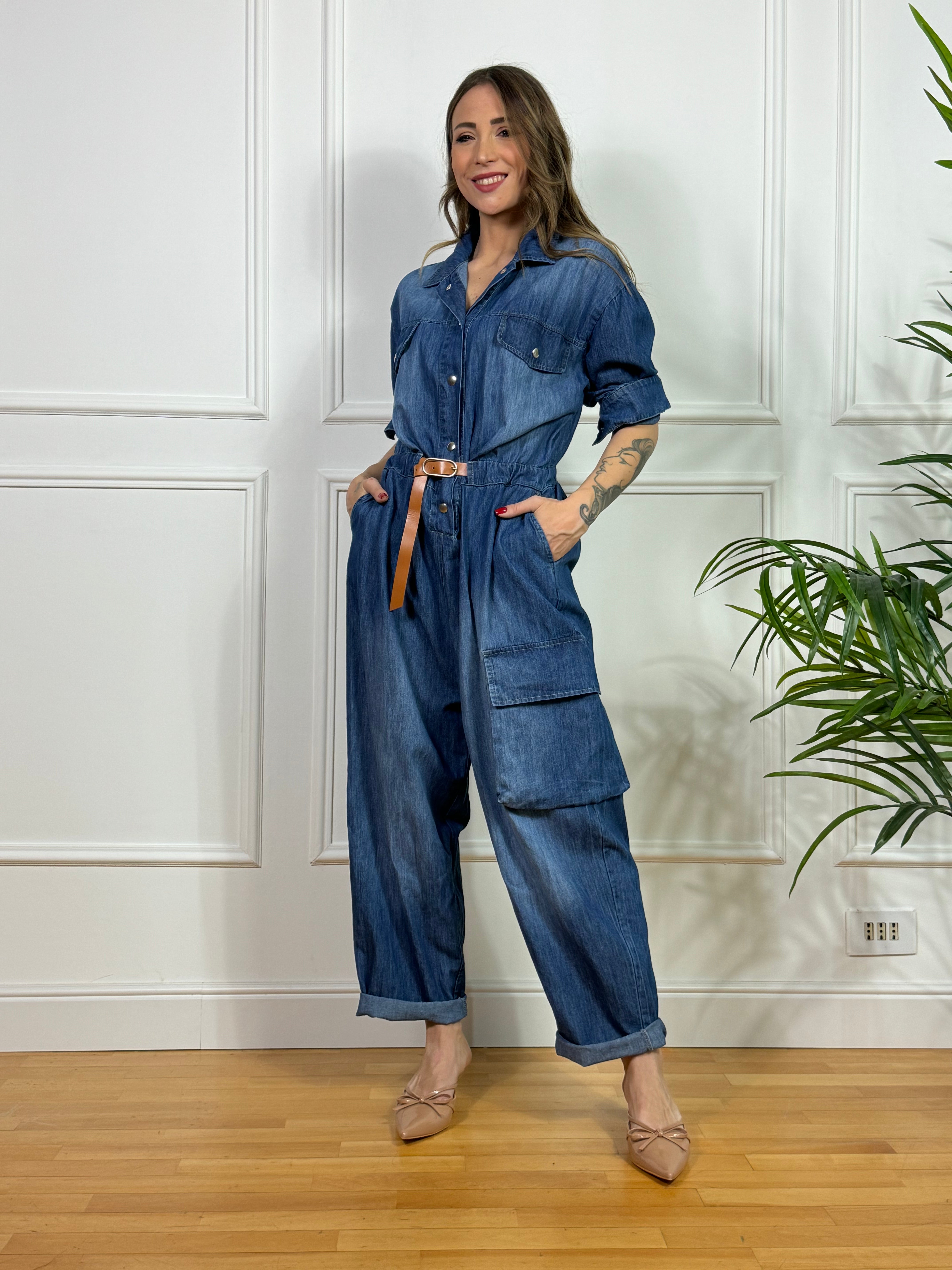 Tuta Susy Mix in jeans chambray con cintura e coulisse