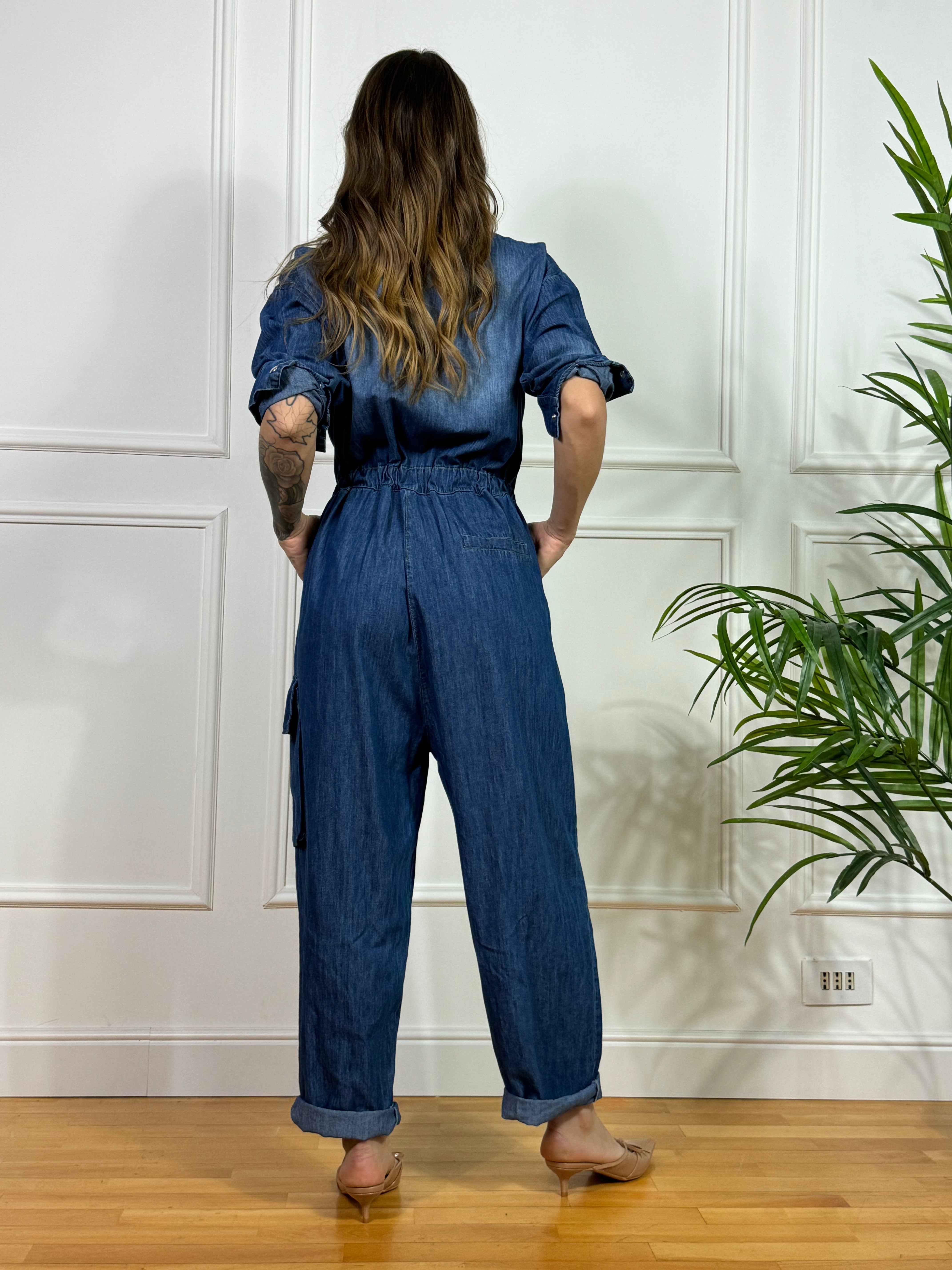 Tuta Susy Mix in jeans chambray con cintura e coulisse