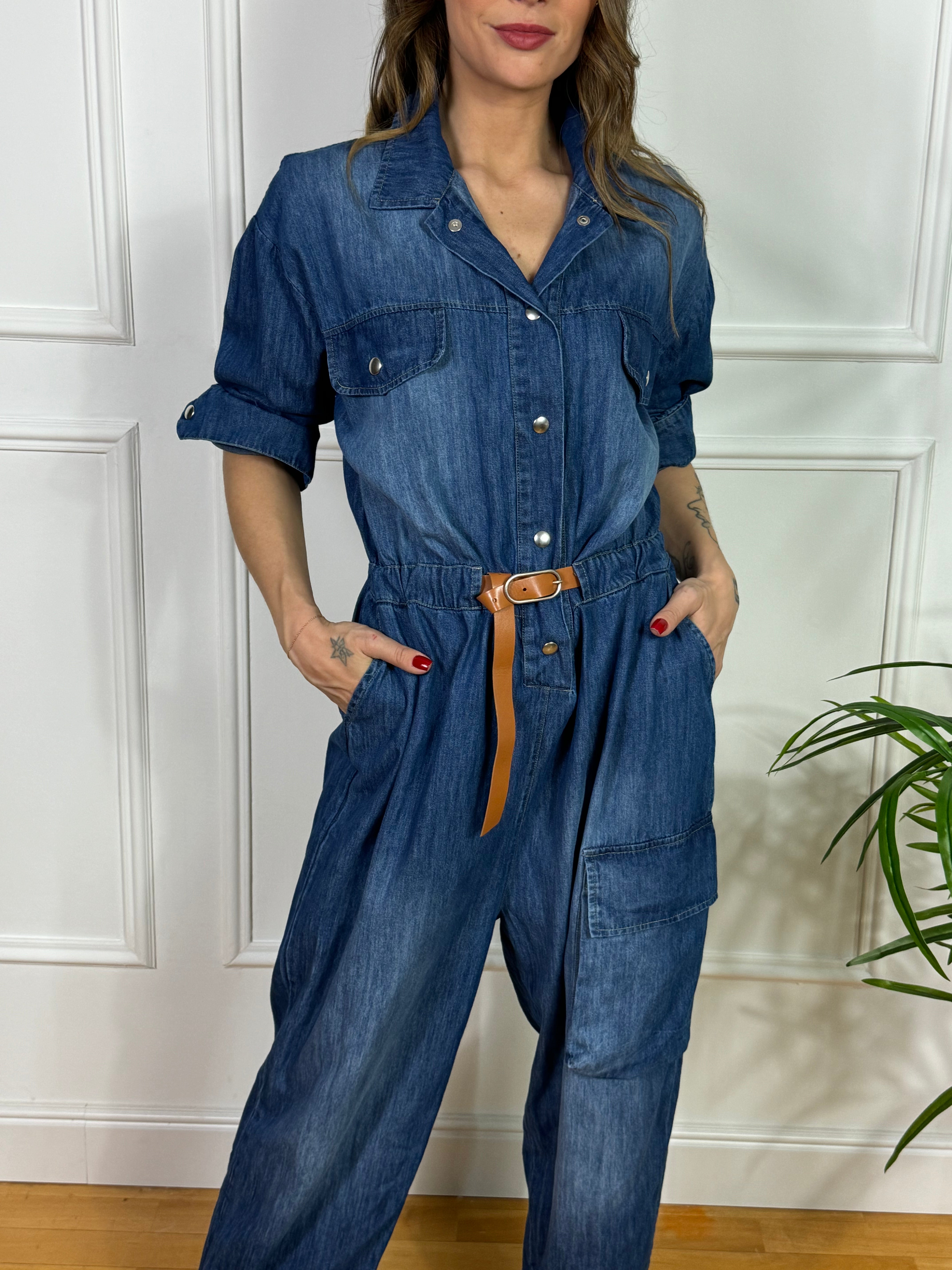 Tuta Susy Mix in jeans chambray con cintura e coulisse