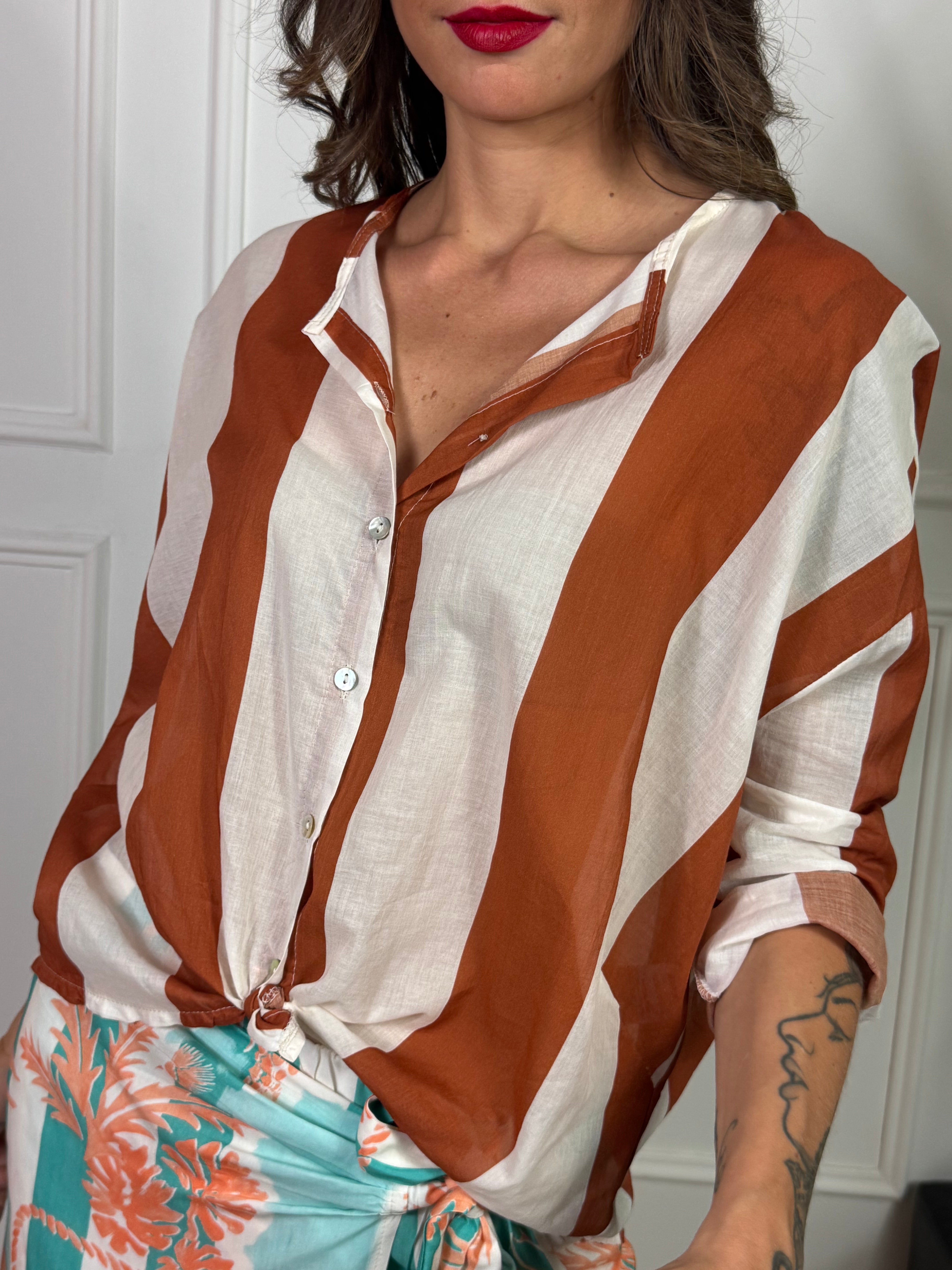 Camicia Kikisix in mussola di cotone collo coreana RIGHE GROSSE