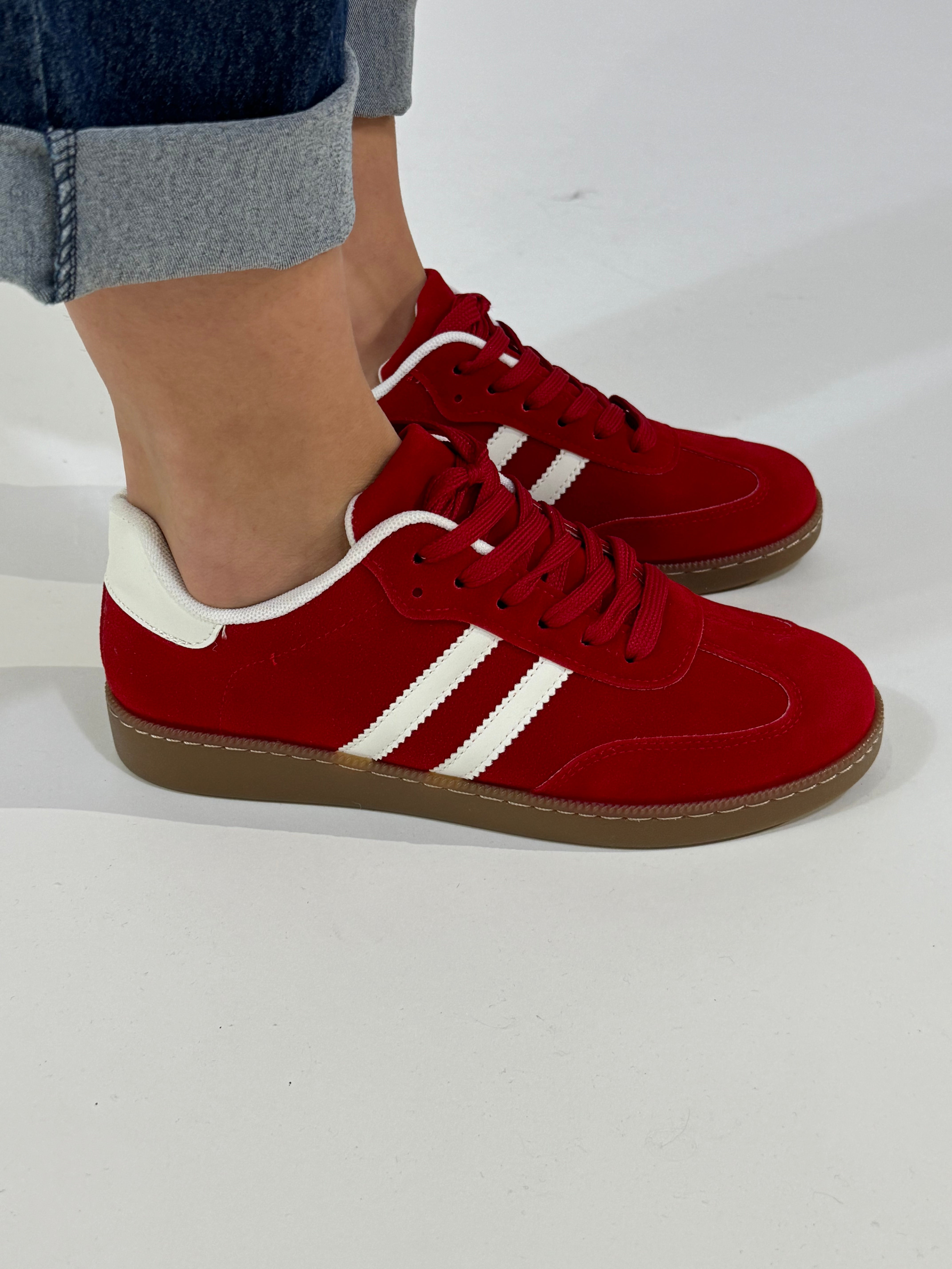 Sneakers con bande laterali SOTTILI