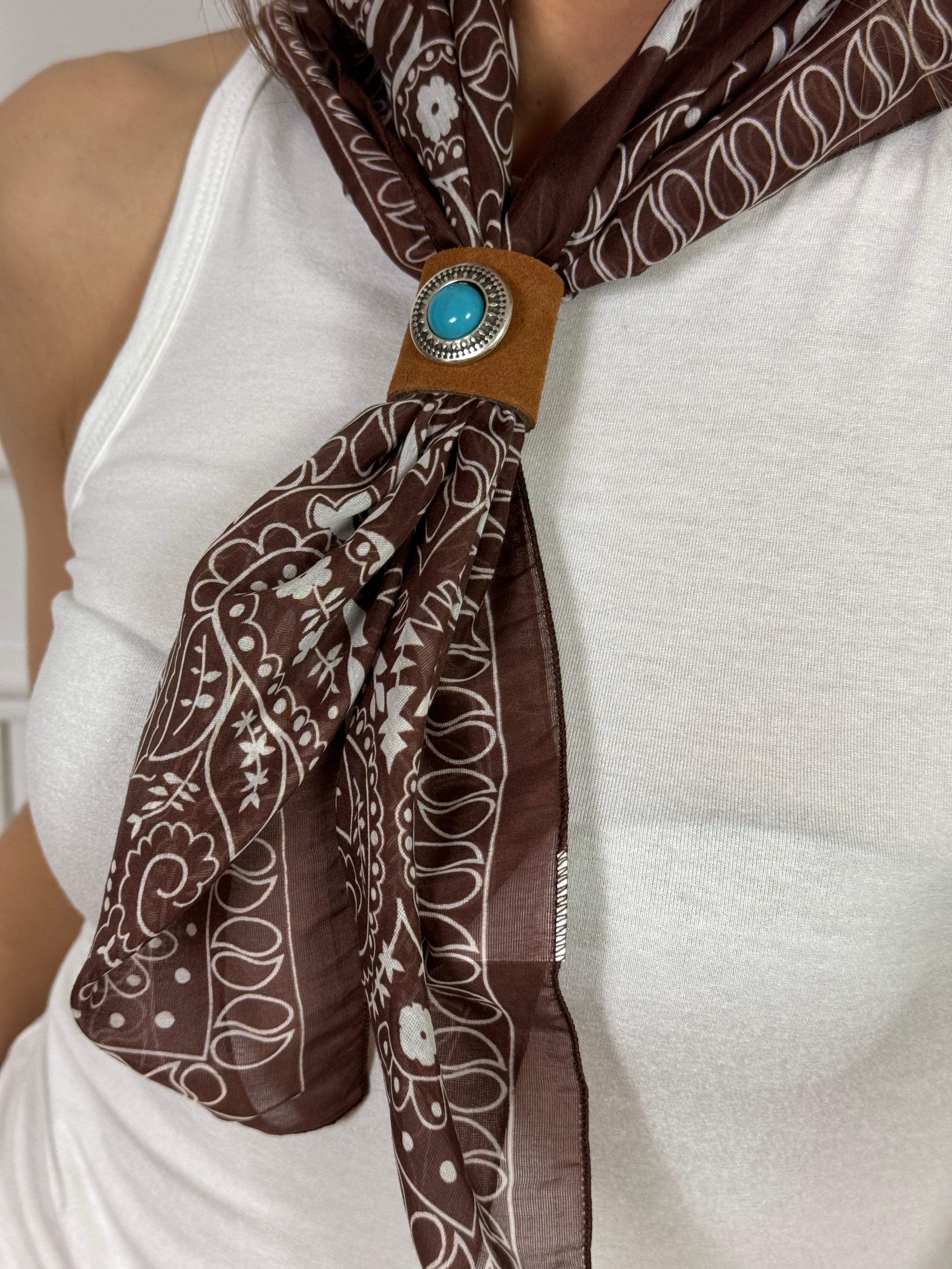 Anello fermafoulard Susy Mix in cuoio con dettaglio turchese