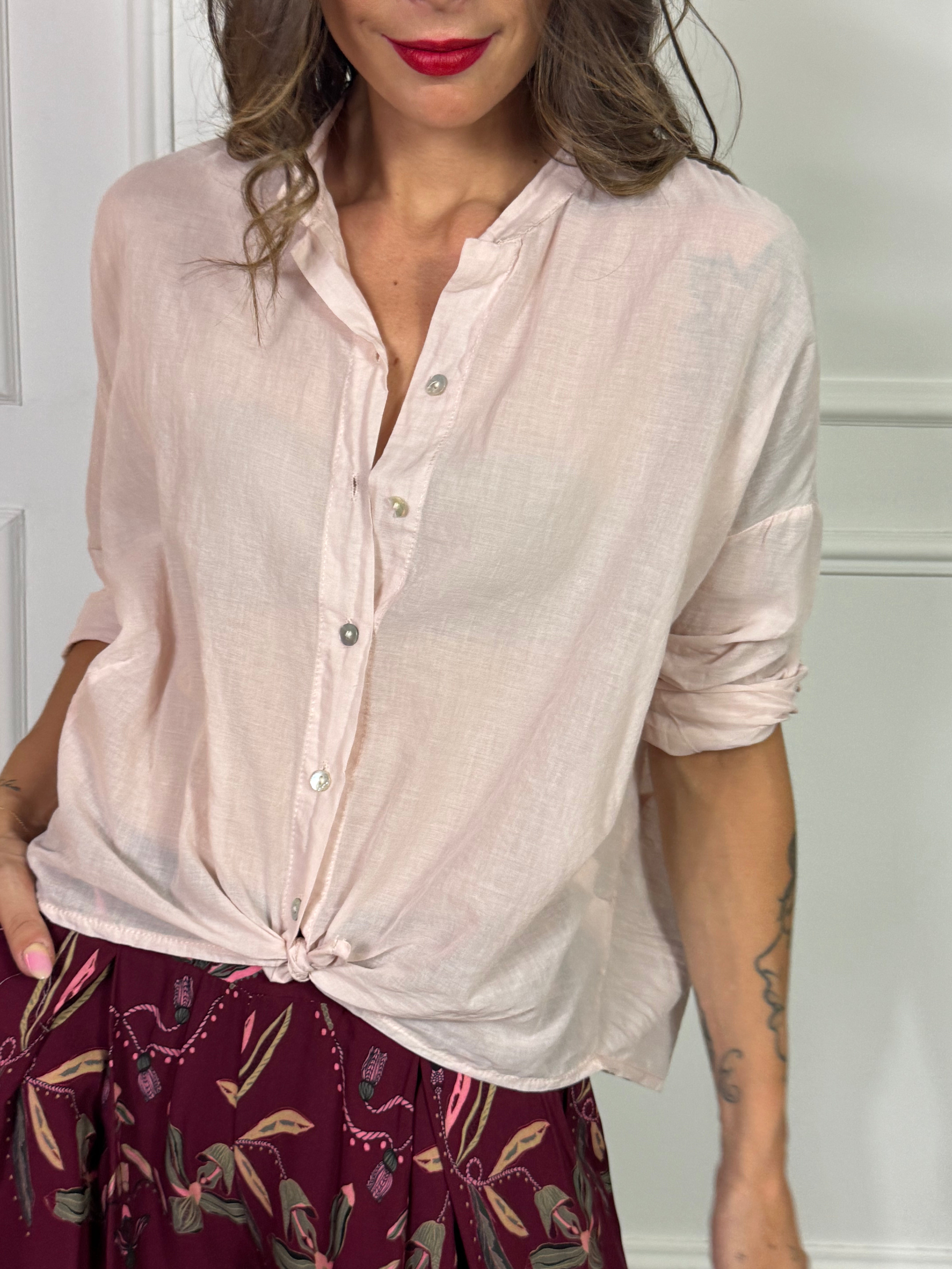 Camicia Kikisix in mussola di cotone collo coreana TINTA UNITA