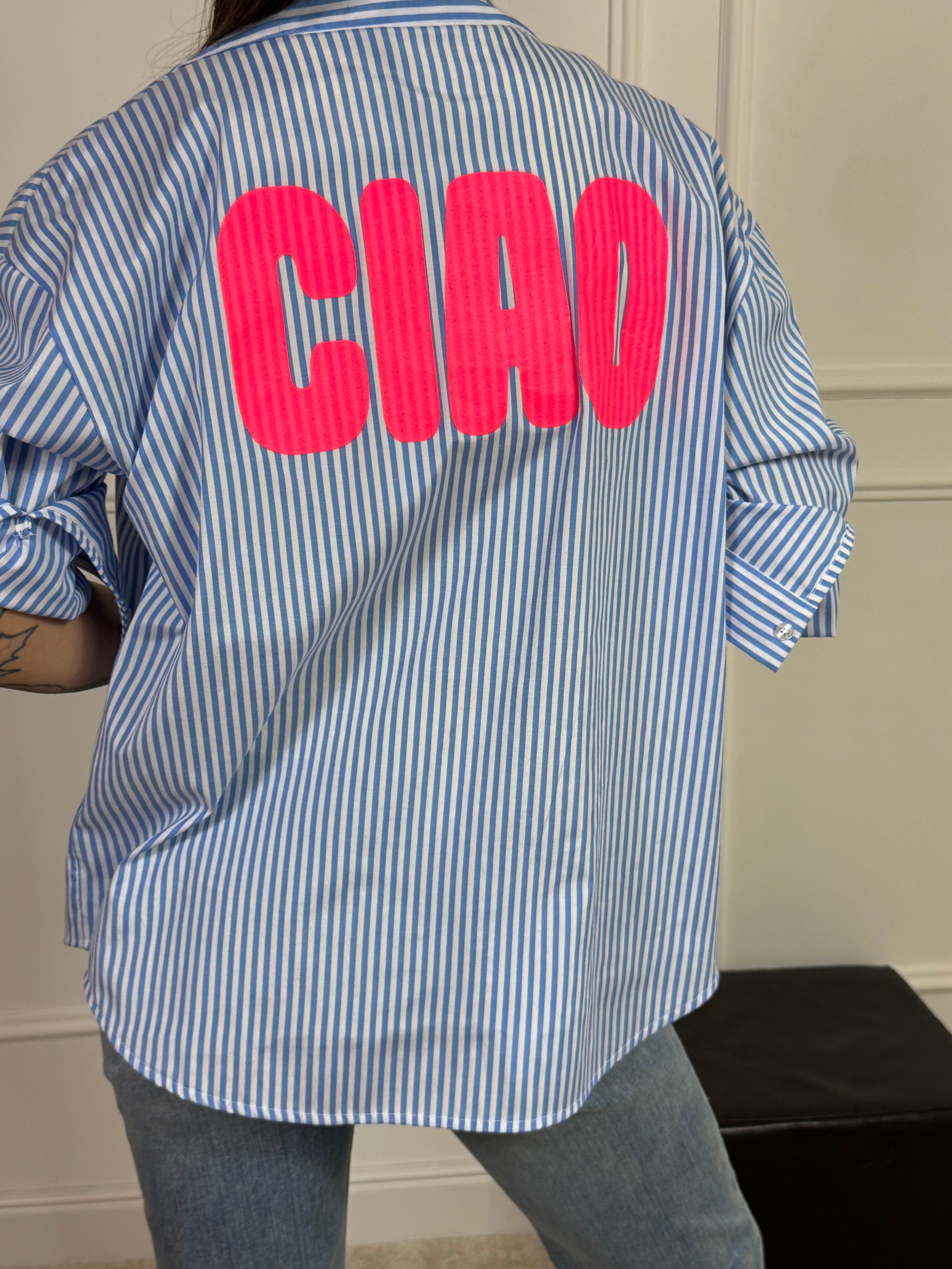 Camicia rigata Victoria ILMH stampa schiena CIAO