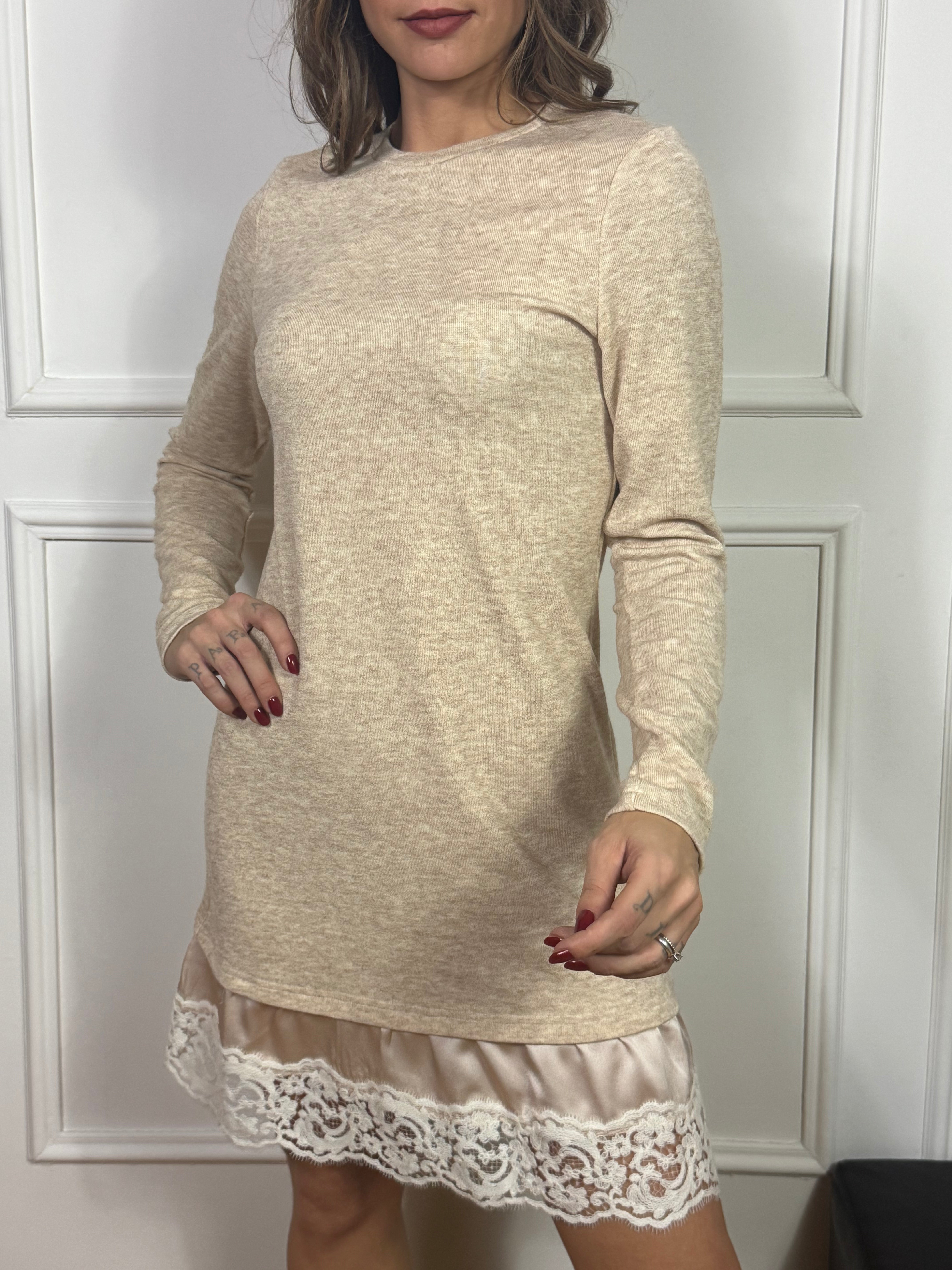 Abito in maglia You Decide con bordo raso e pizzo