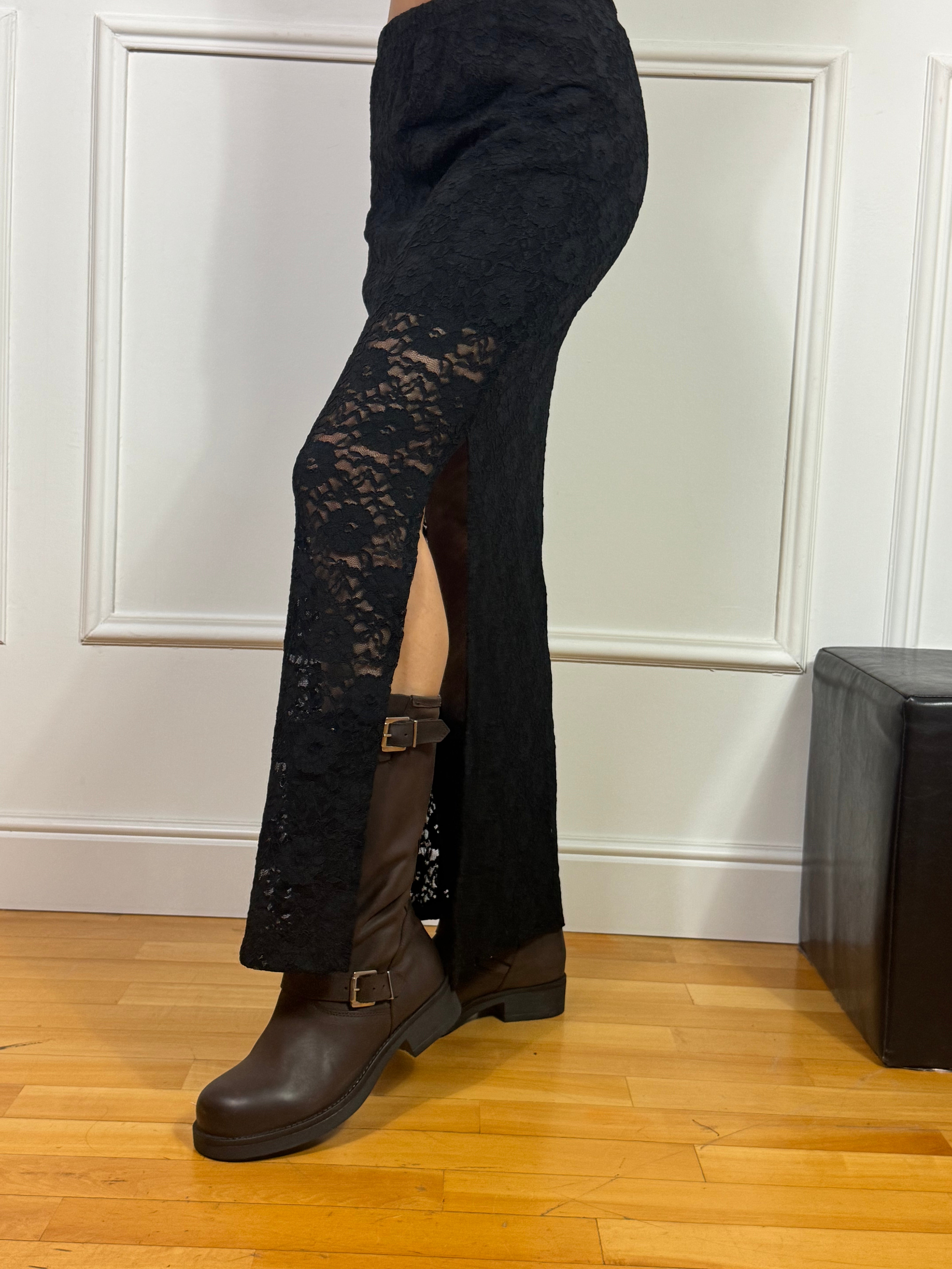 Gonna tubino in pizzo con spacco laterale You Decide