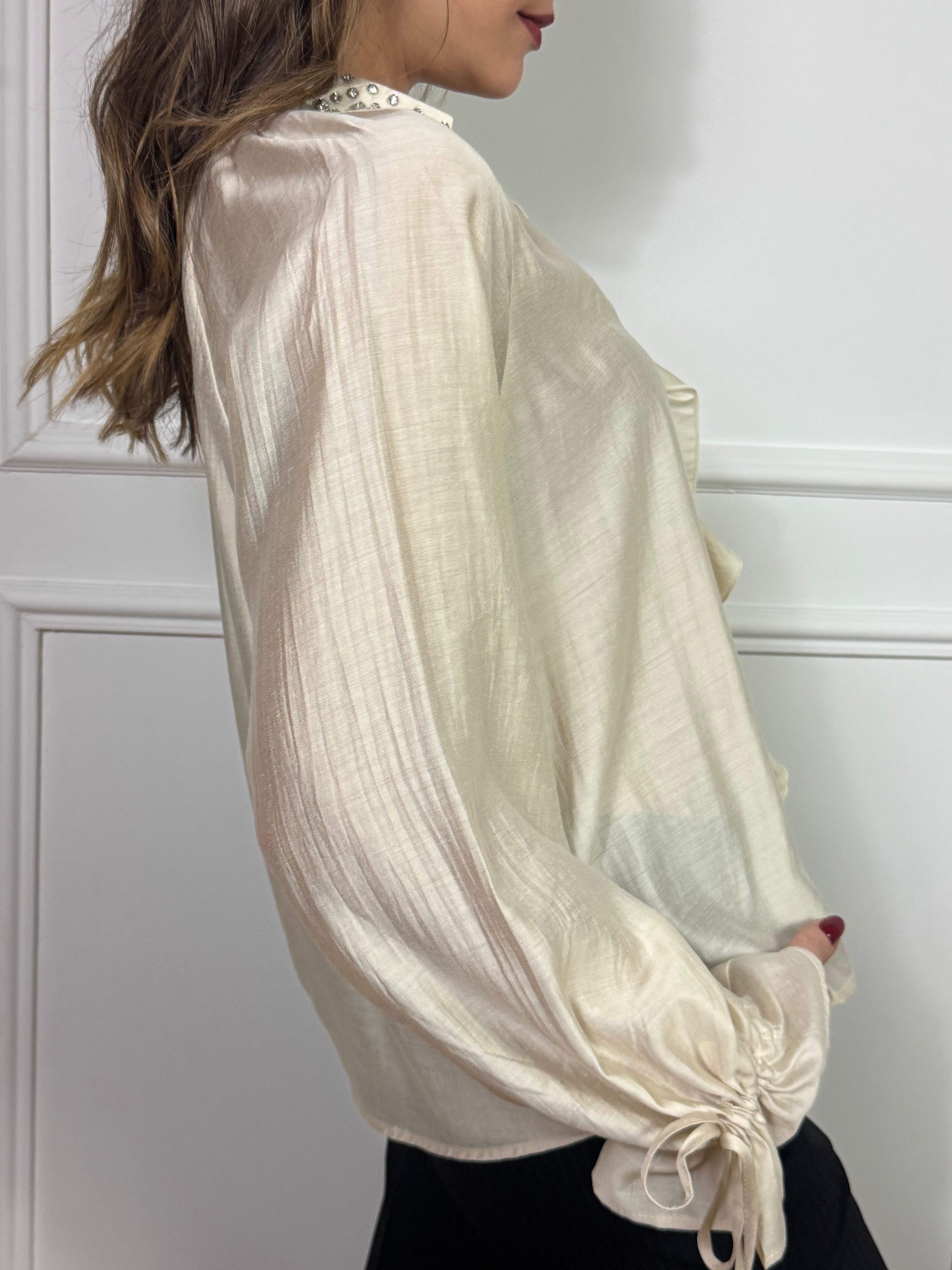 Camicia blusa in mussola di viscosa You Decide colletto con zirconi e volant