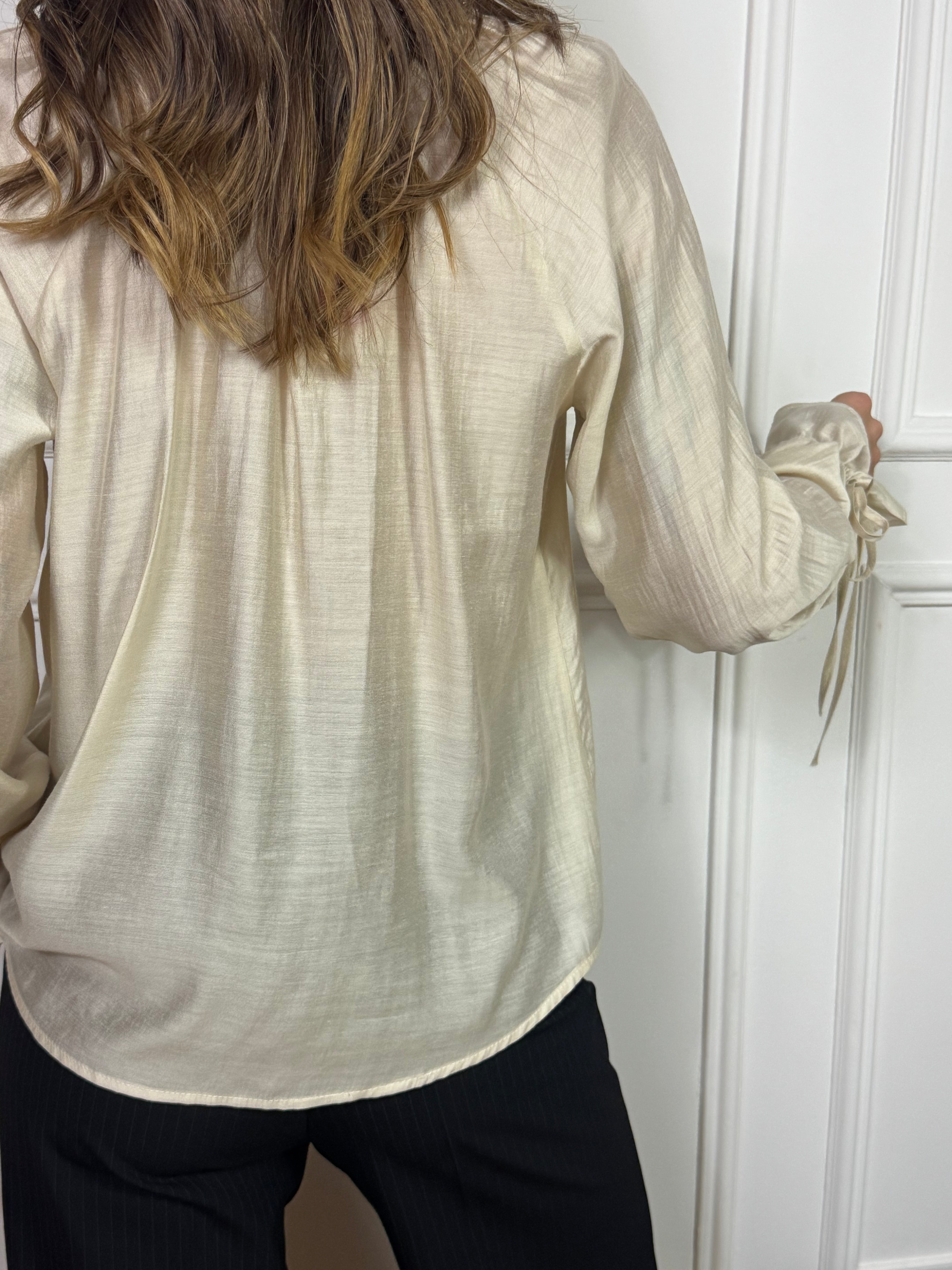 Camicia blusa in mussola di viscosa You Decide colletto con zirconi e volant