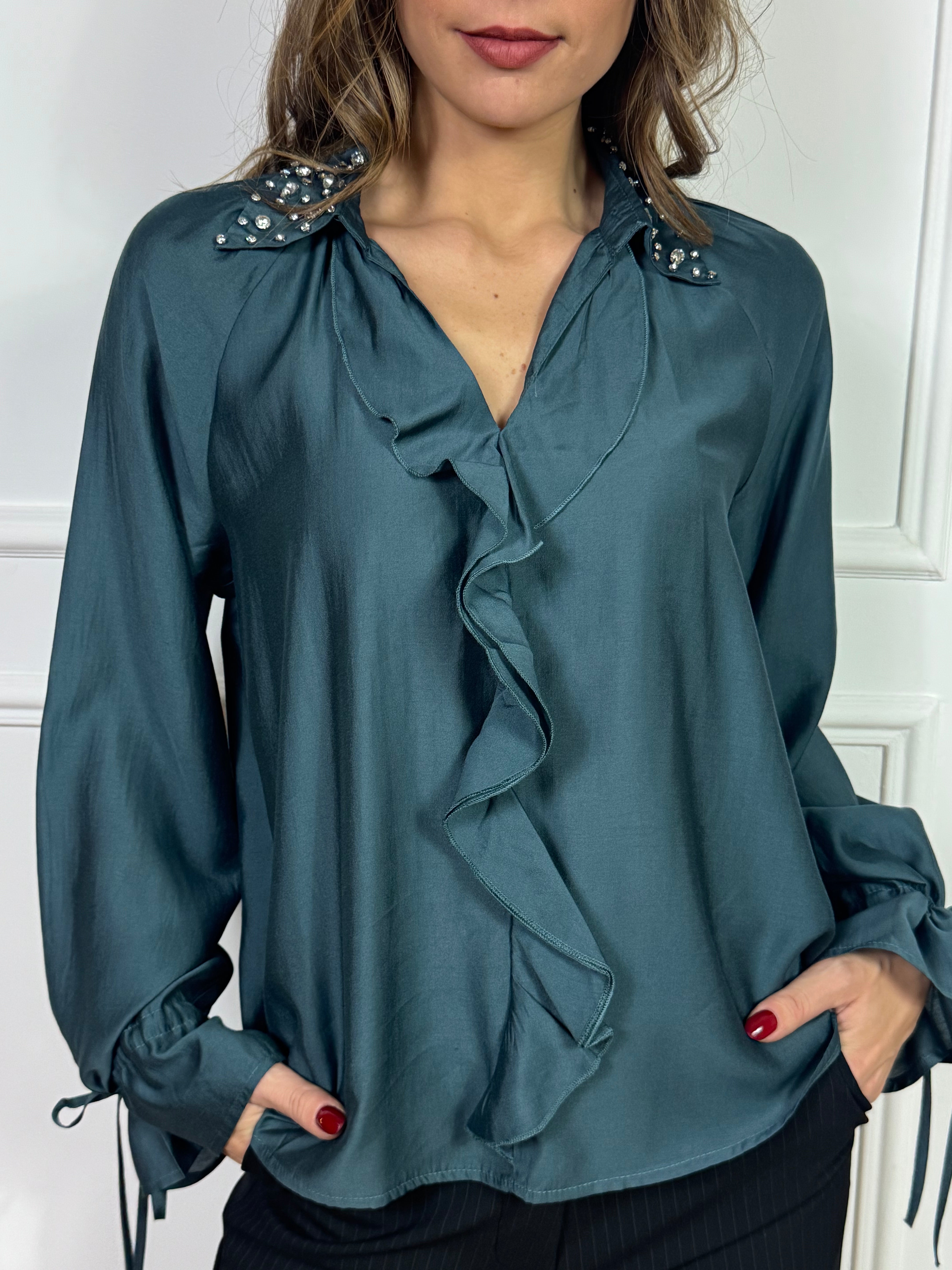 Camicia blusa in mussola di viscosa You Decide colletto con zirconi e volant
