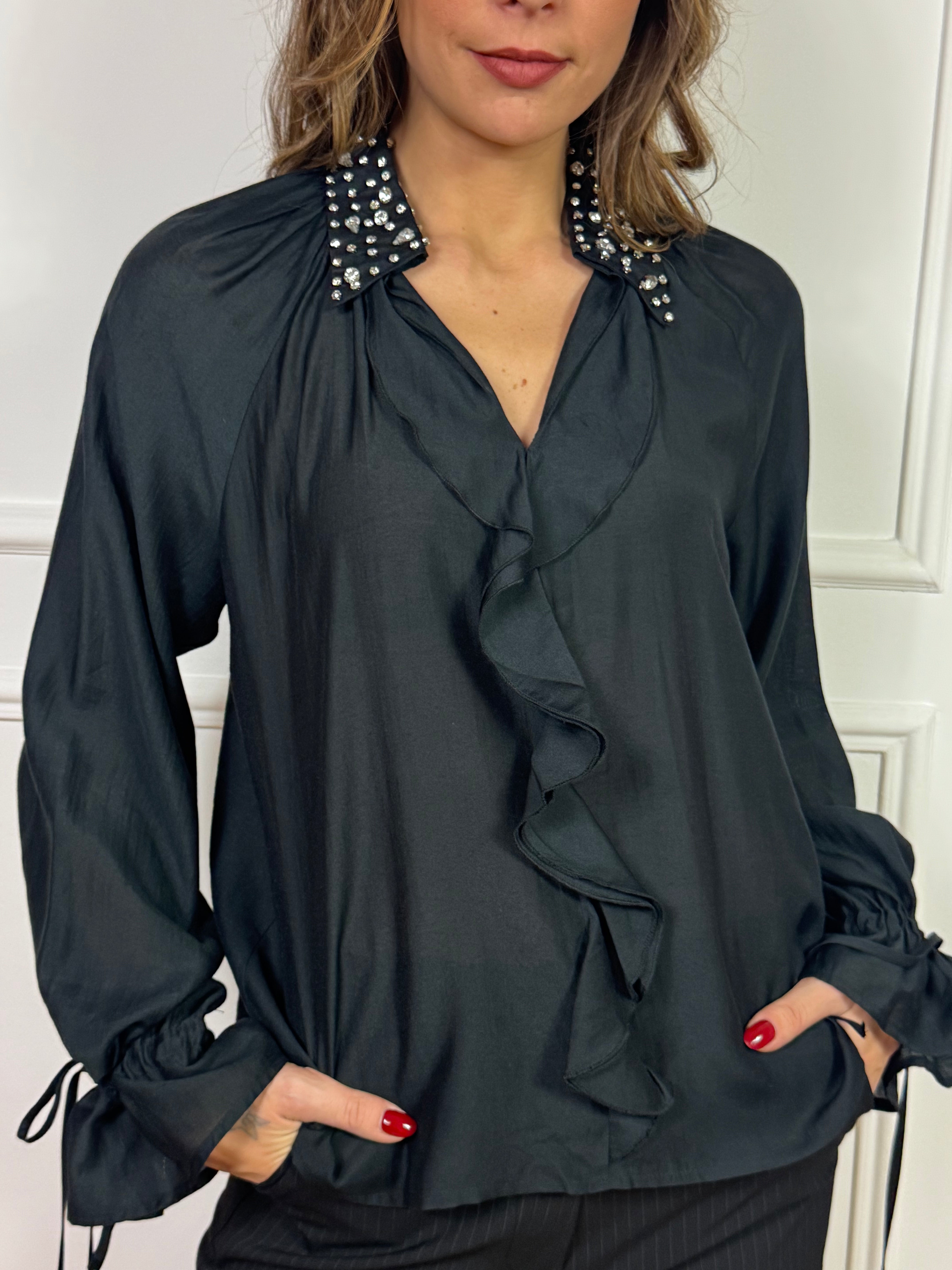 Camicia blusa in mussola di viscosa You Decide colletto con zirconi e volant