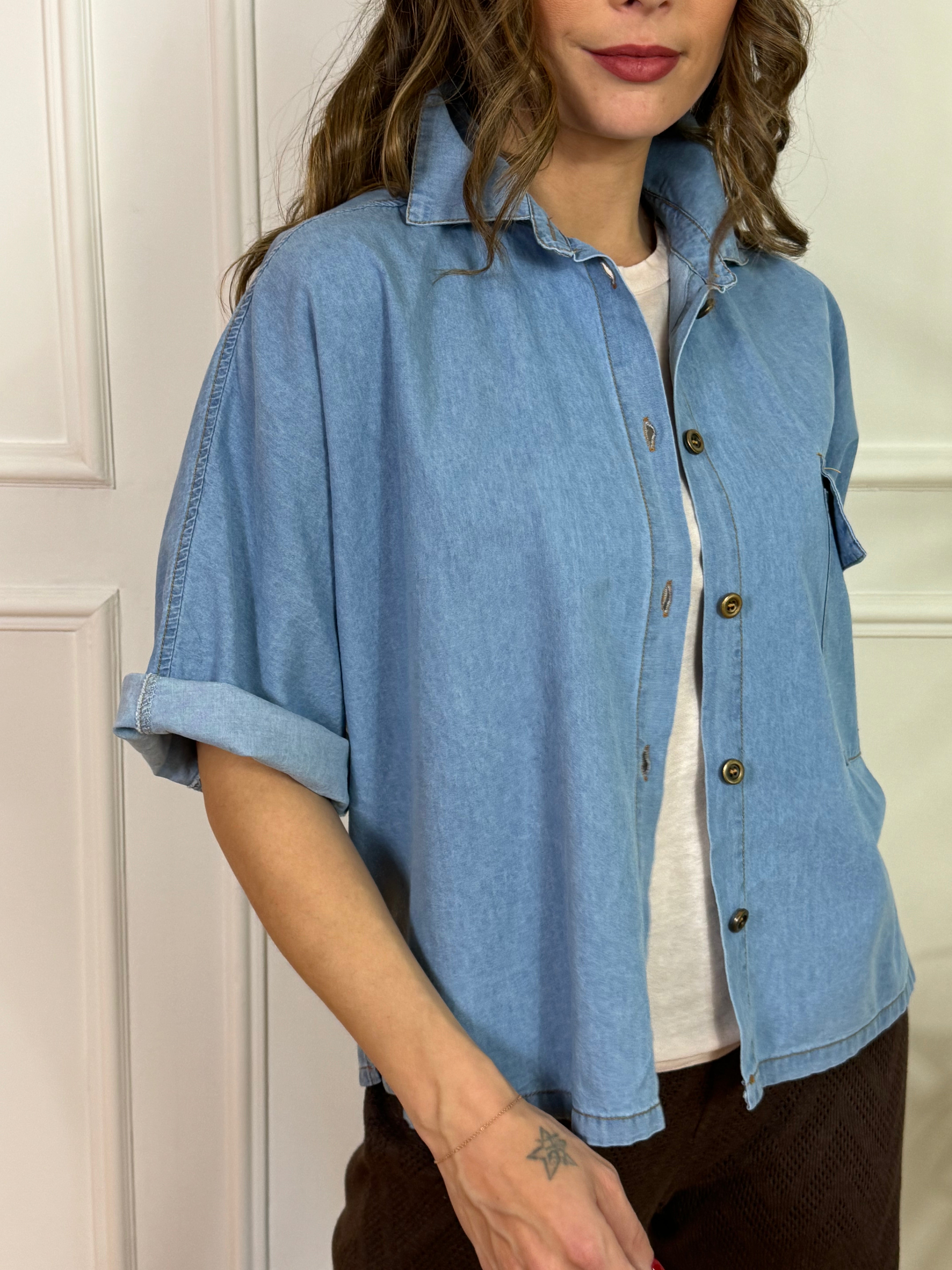 Camicia over Kikisix chambray manica corta