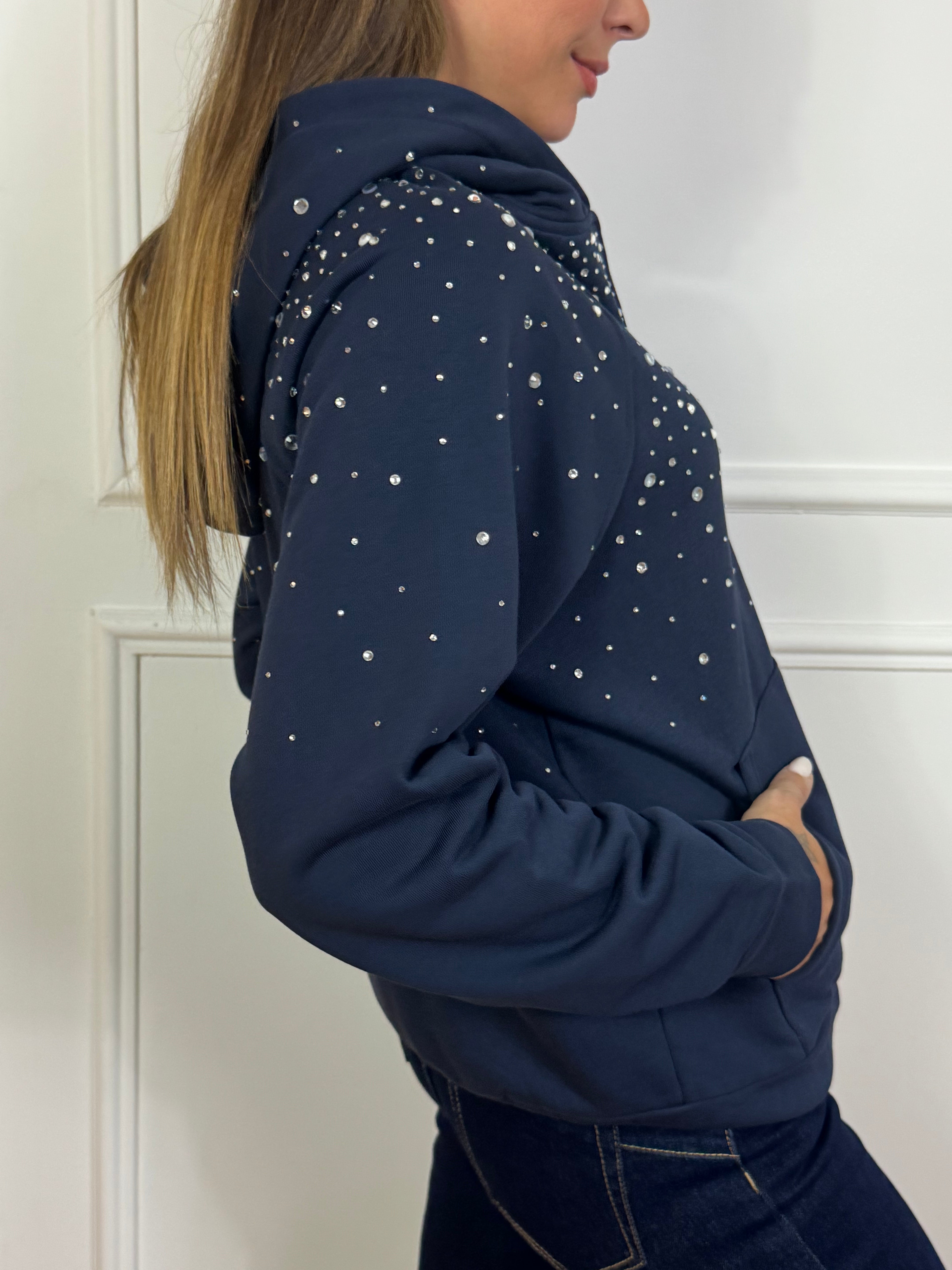 Felpa garzata con cappuccio Victoria ILMH e STRASS