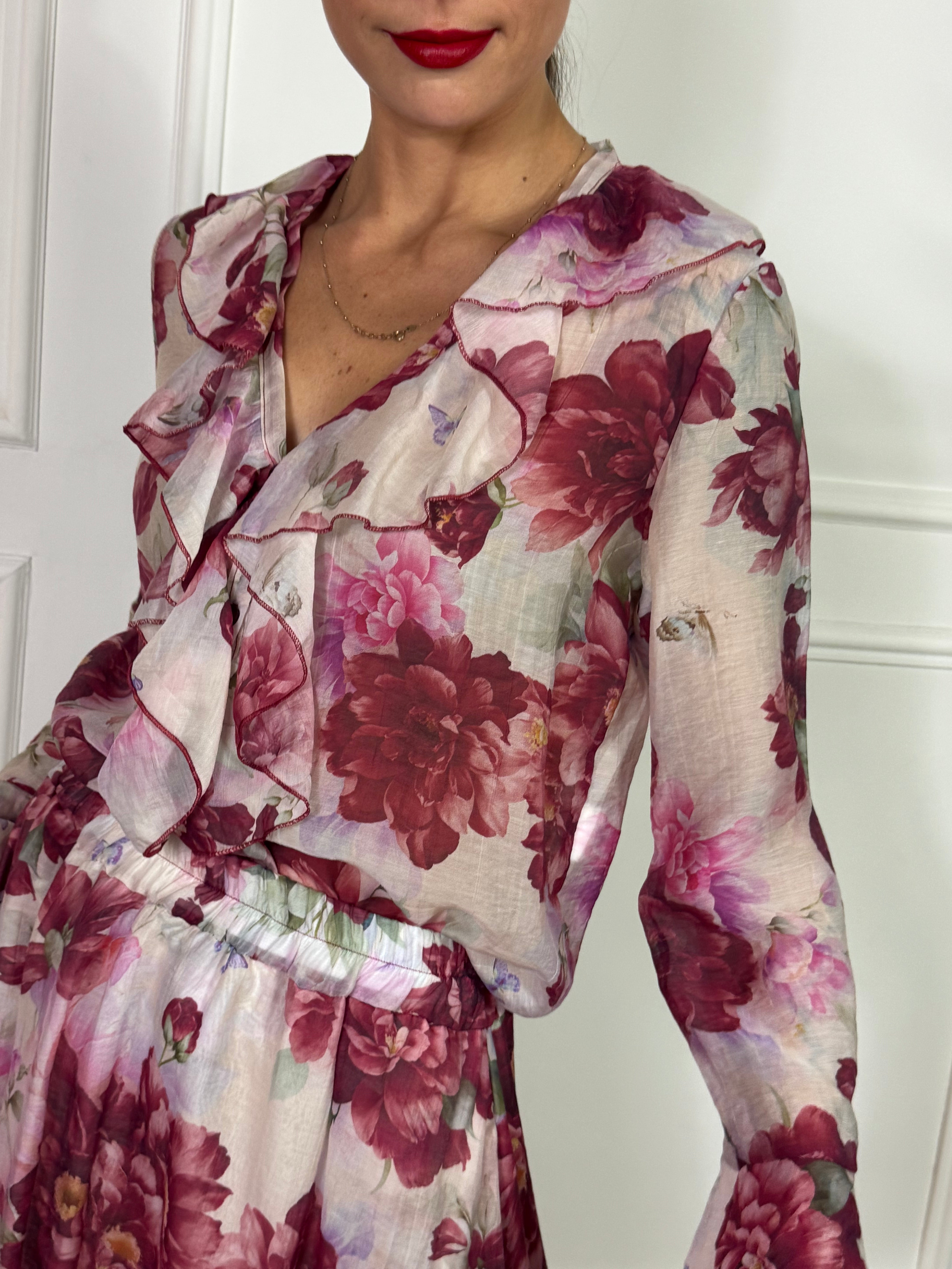 CAMICIA BLUSA Kikisix con volant fantasia fiori bordeaux