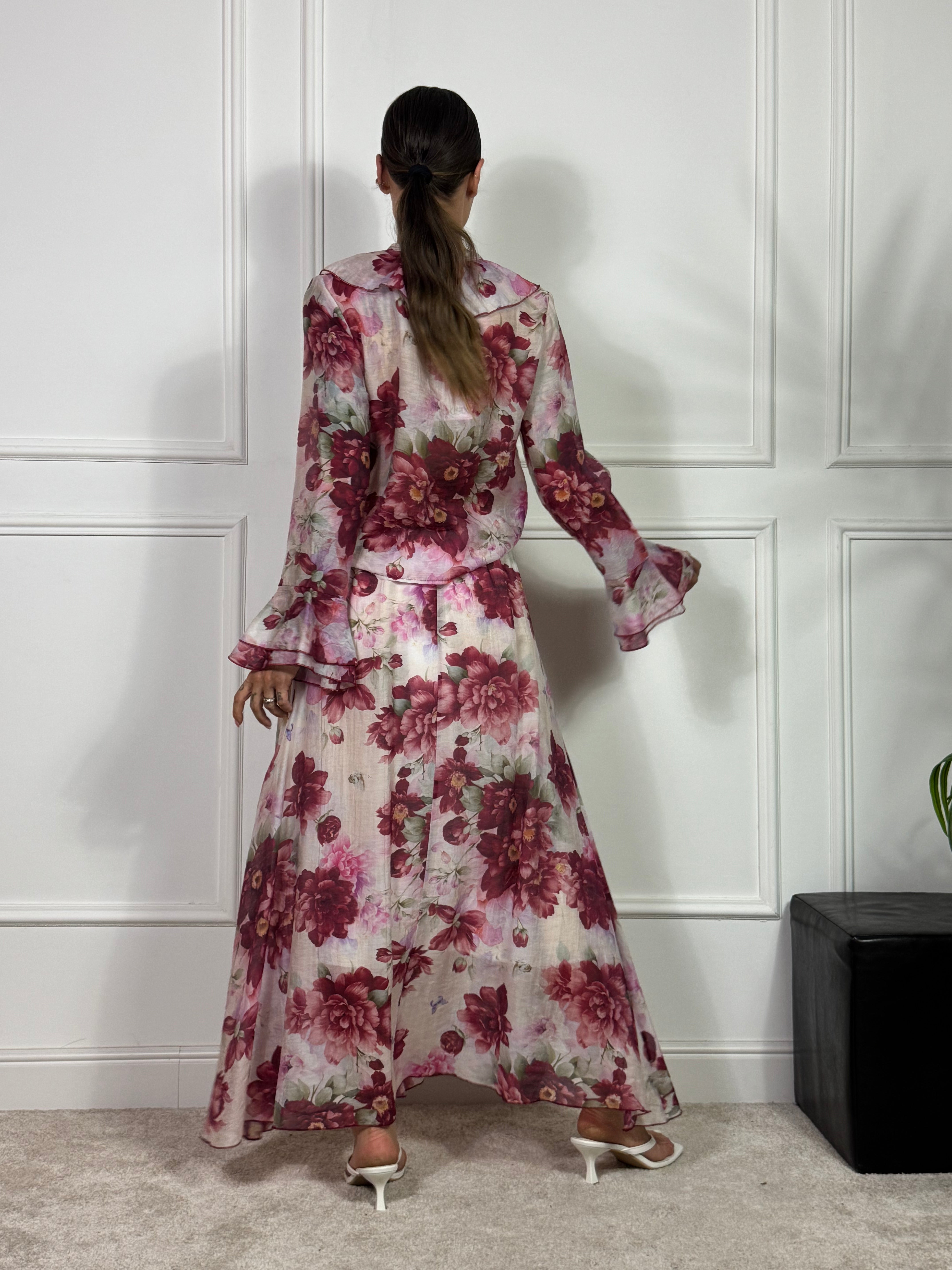 GONNA lunga Kikisix con fantasia fiori bordeaux