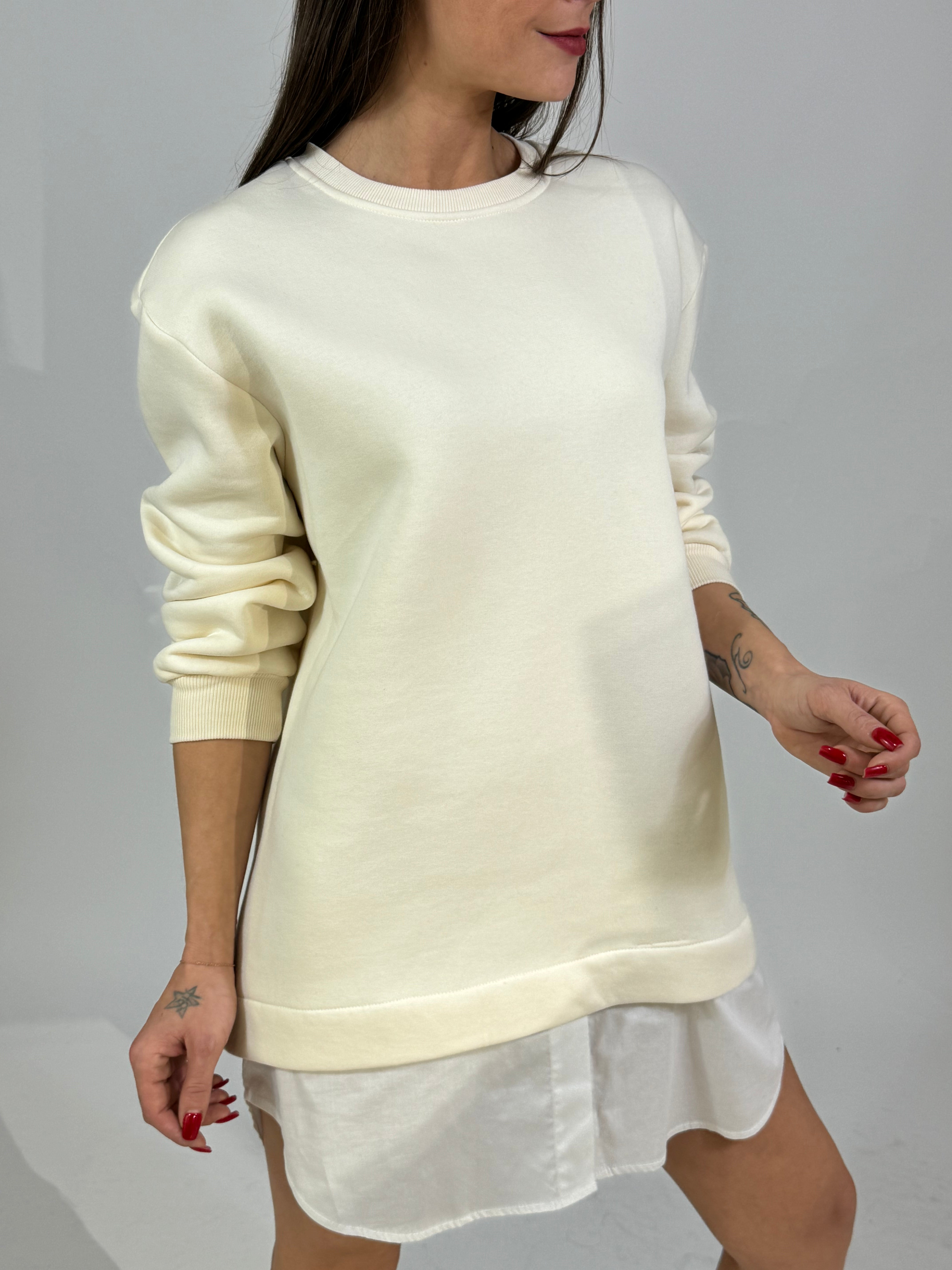 Maxi felpa / Abito di felpa Victoria ILMH con effetto camicia sotto