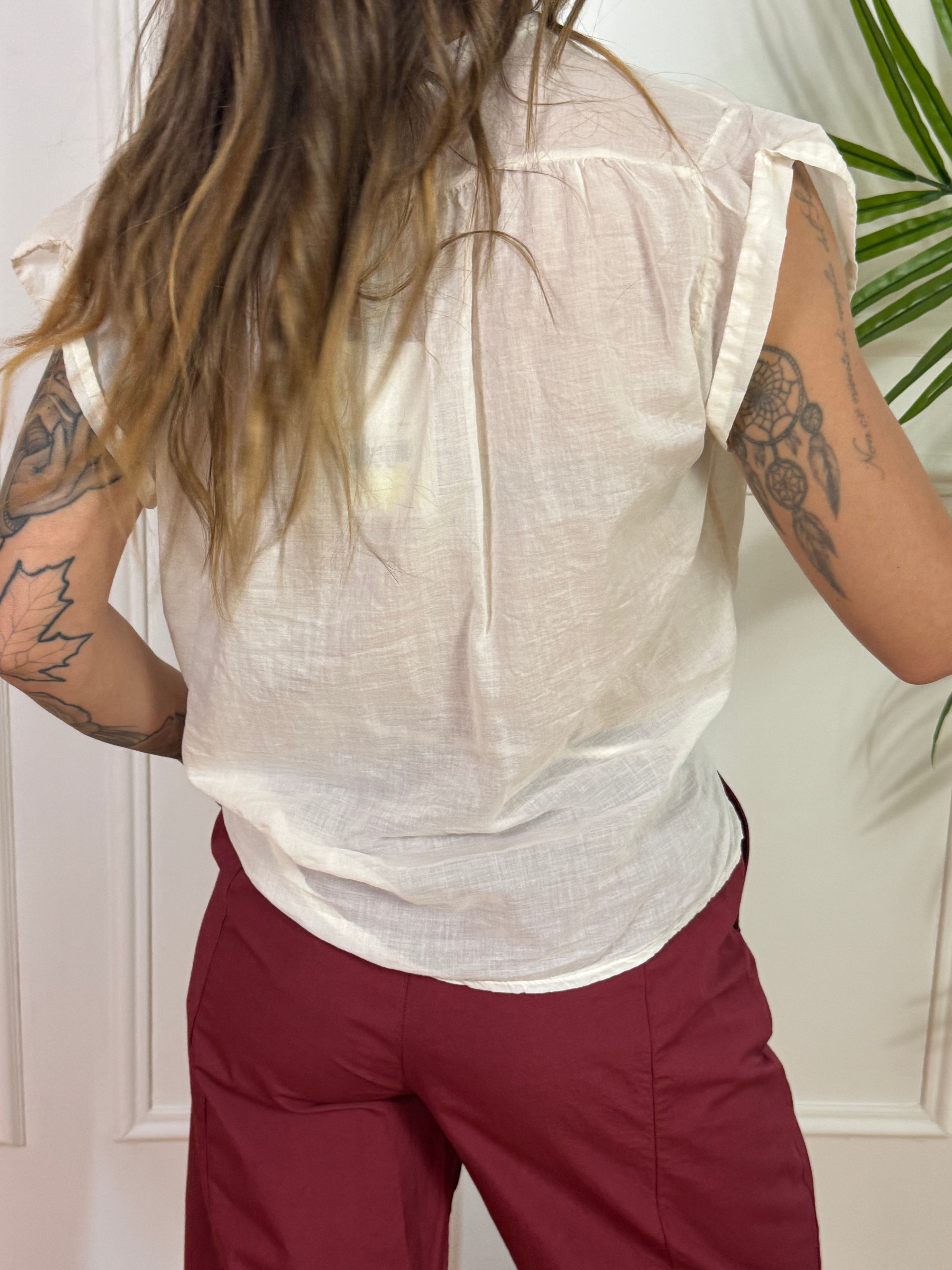 Camicia spalla scesa Kikisix manica accennata