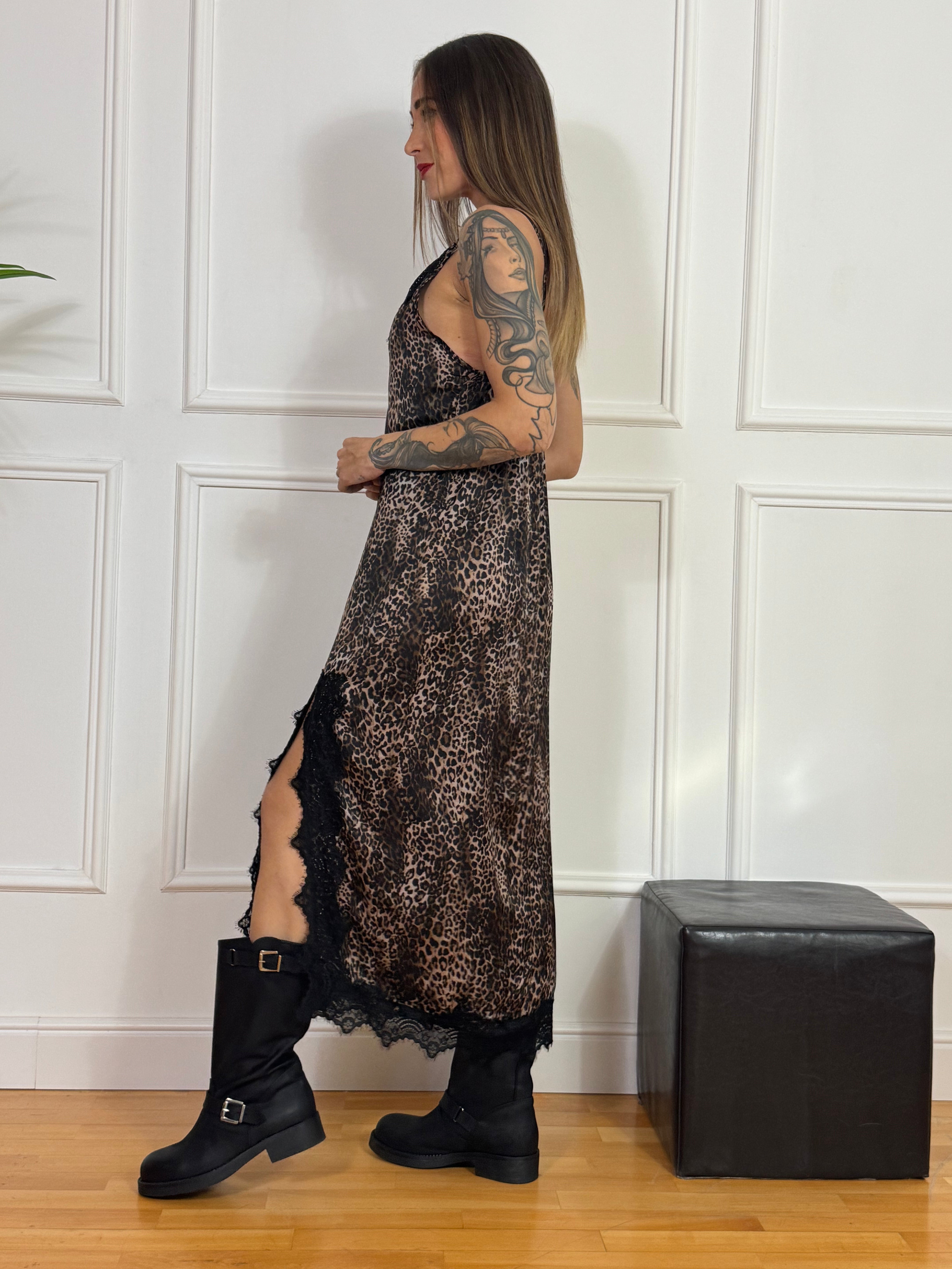 Abito sottoveste MIDI Kikisix LEOPARDATO con dettagli in pizzo