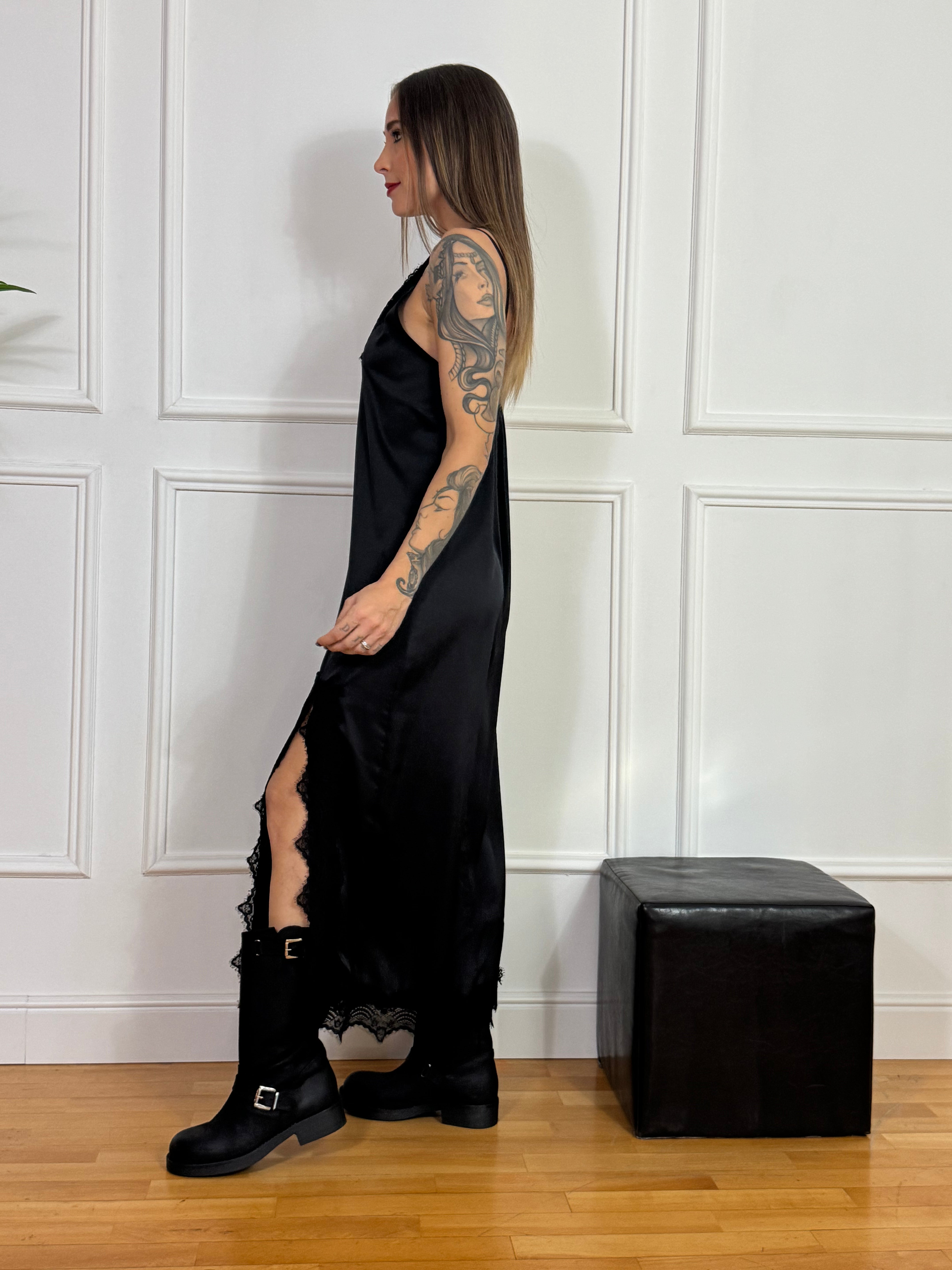 Abito sottoveste MIDI Kikisix con dettagli in pizzo