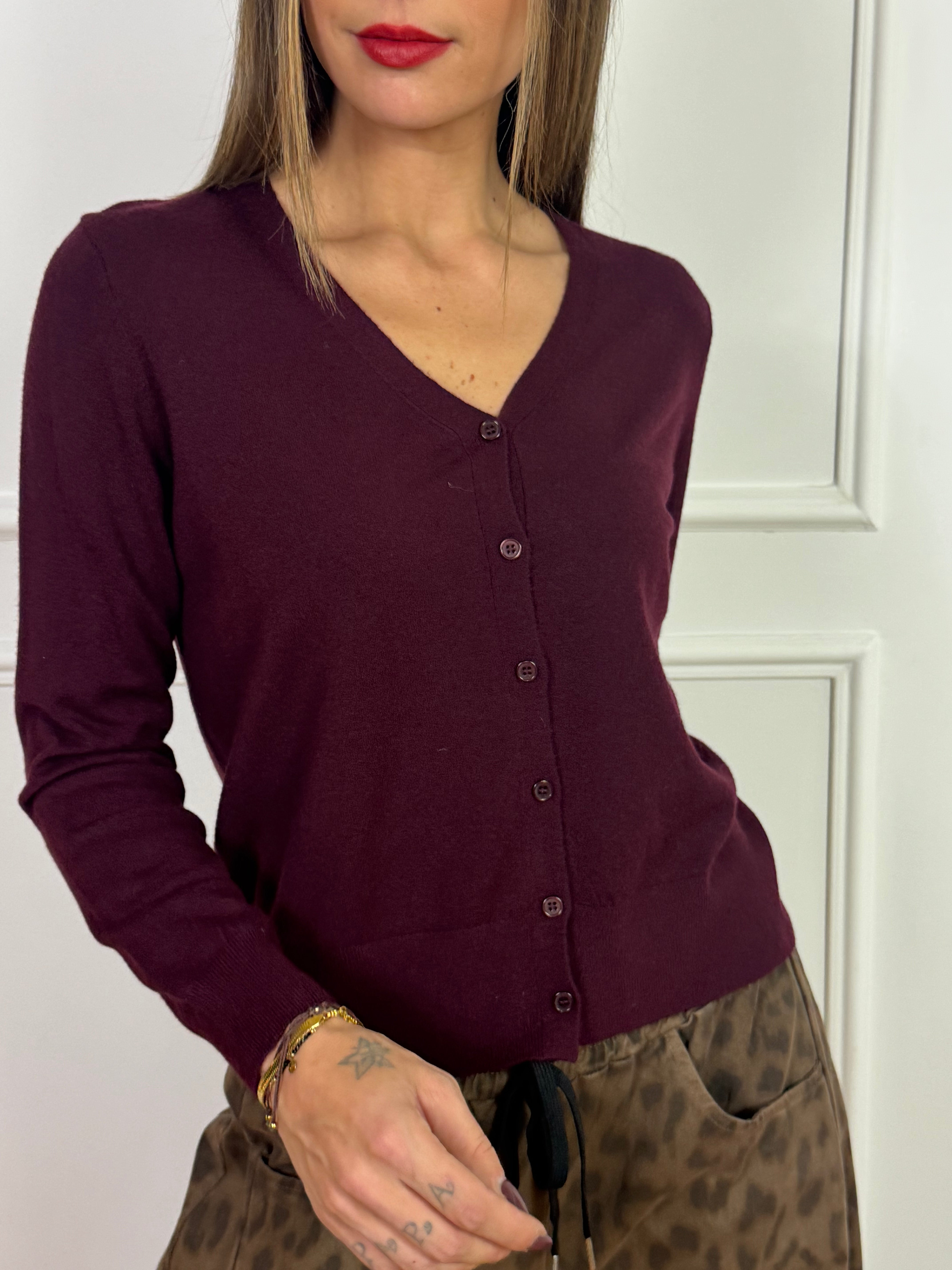 Cardigan corto con bottoni Kikisix BASICO