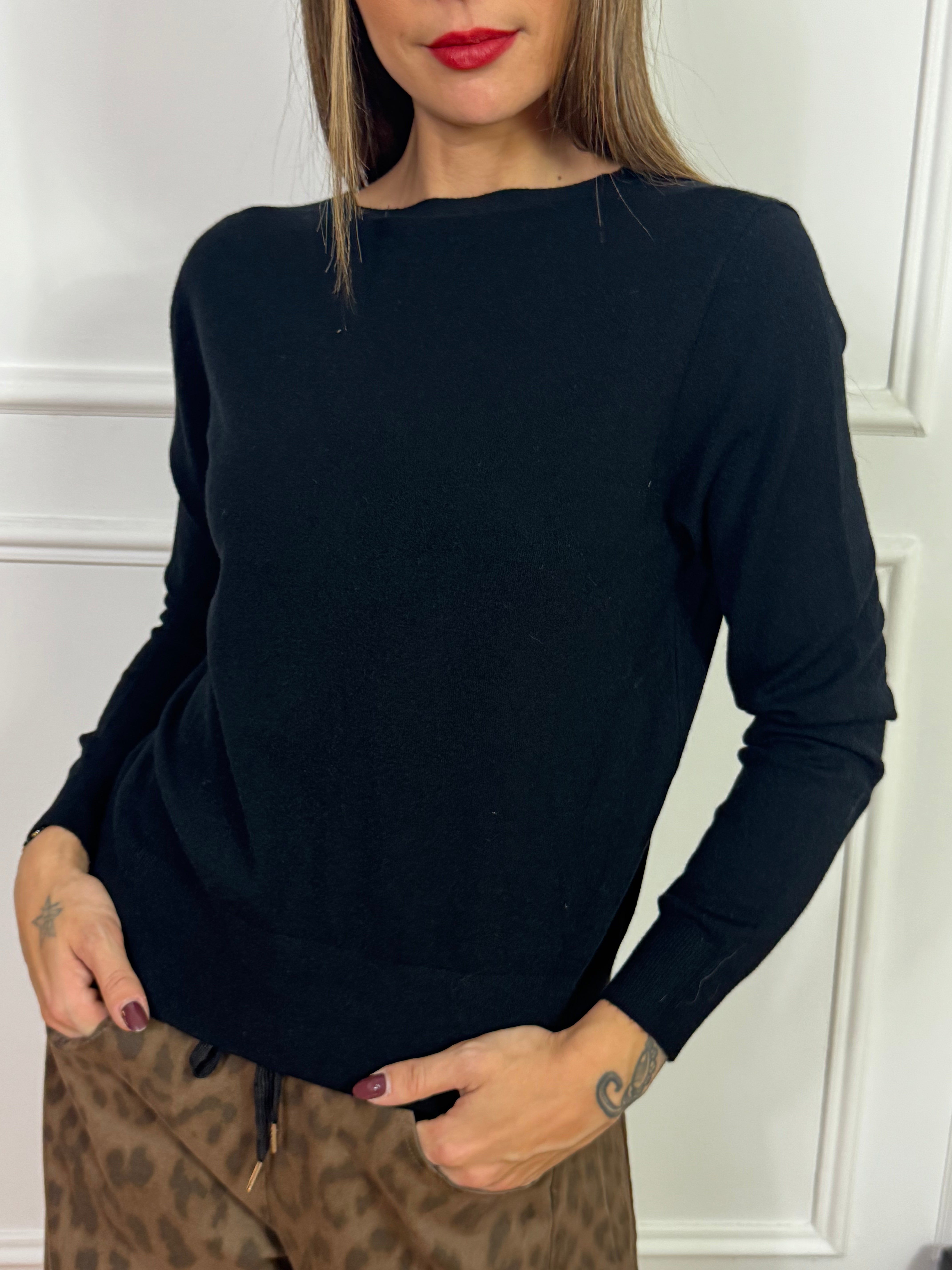 Cardigan corto con bottoni Kikisix BASICO