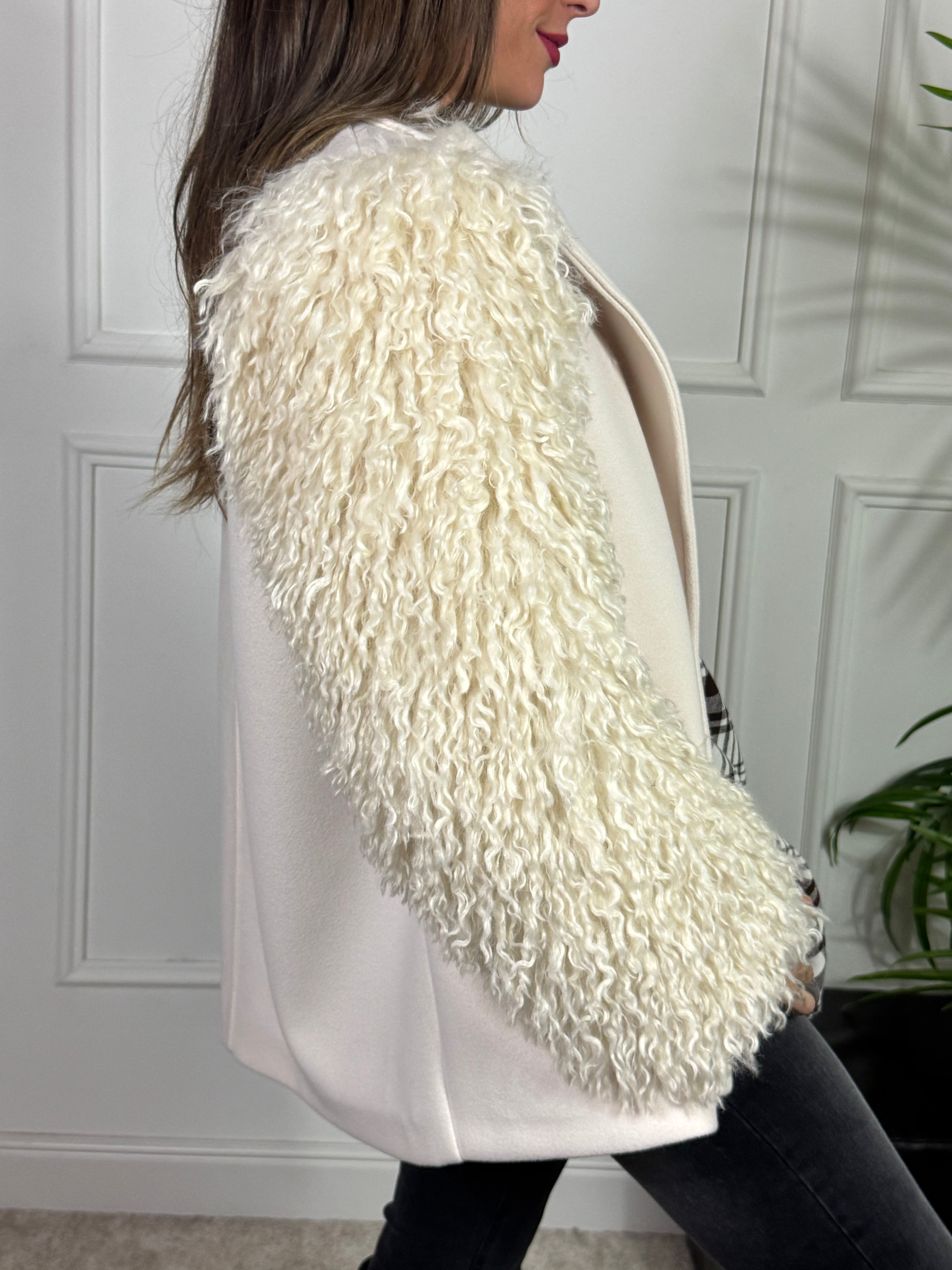 Cappotto Susy Mix con manica ecopelliccia nuvola