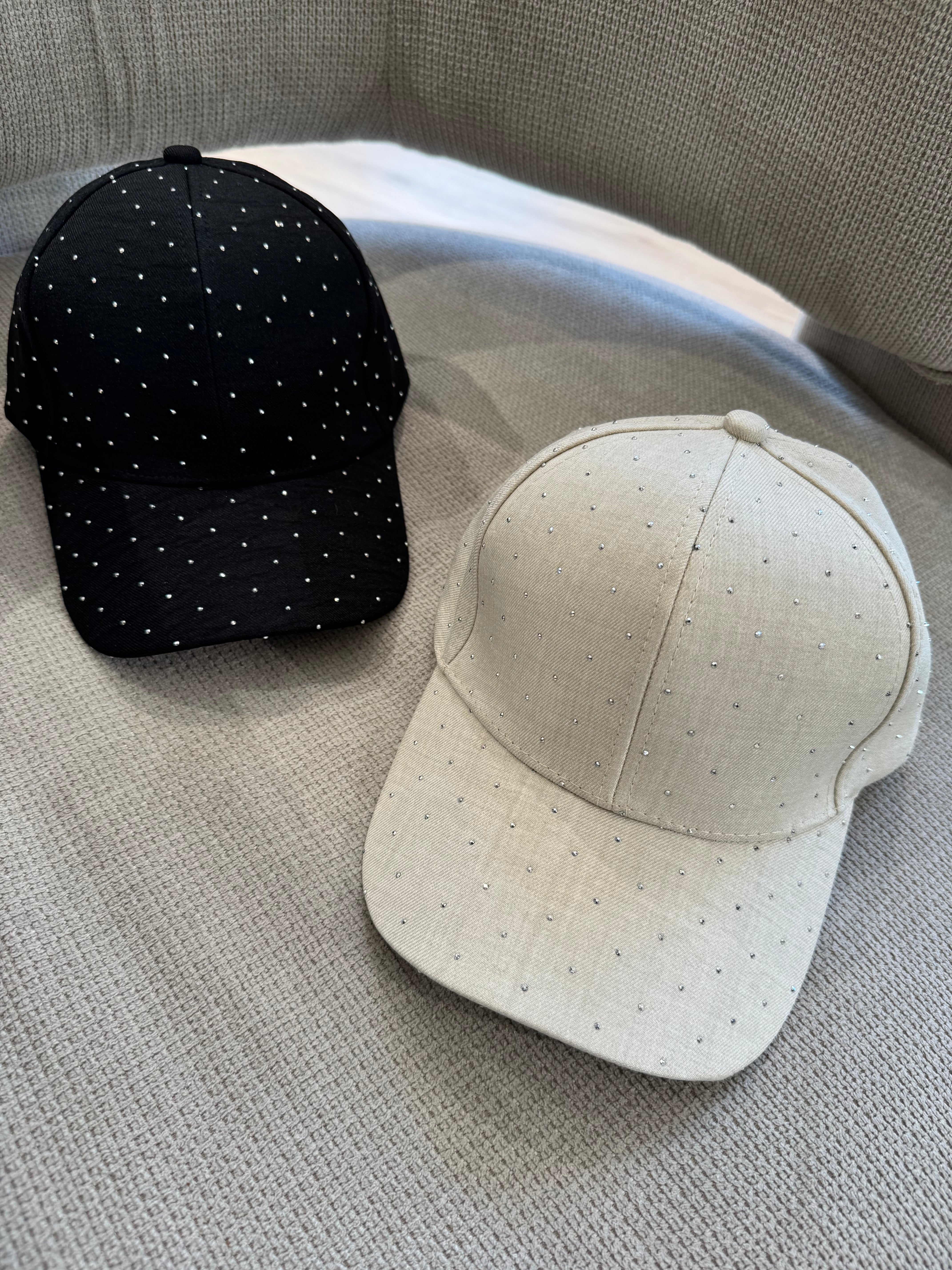 Cappello con visiera e strass Victoria ILMH