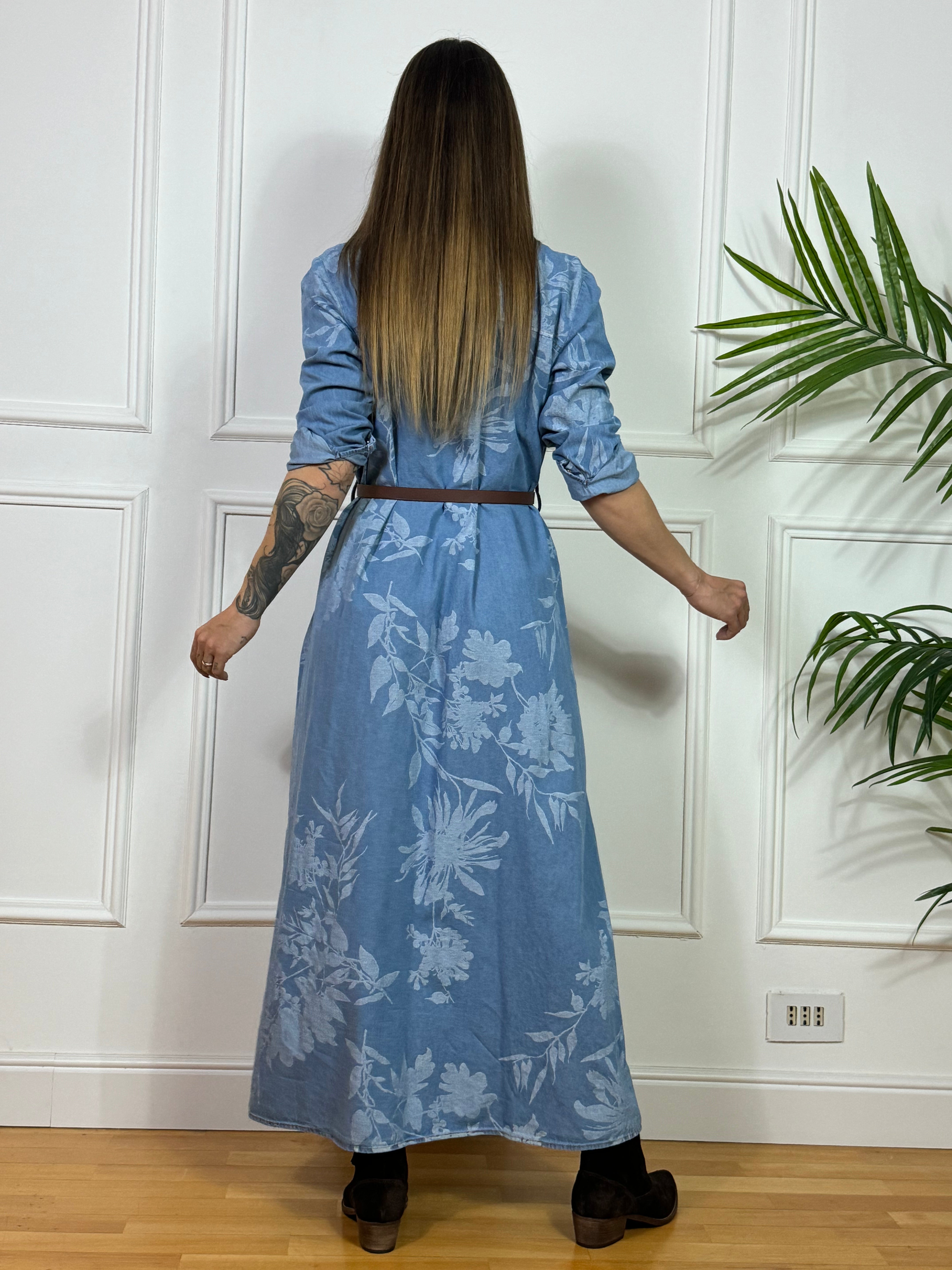 Abito lungo Kikisix chambray con cintura FANTASIA FOGLIE FIORI