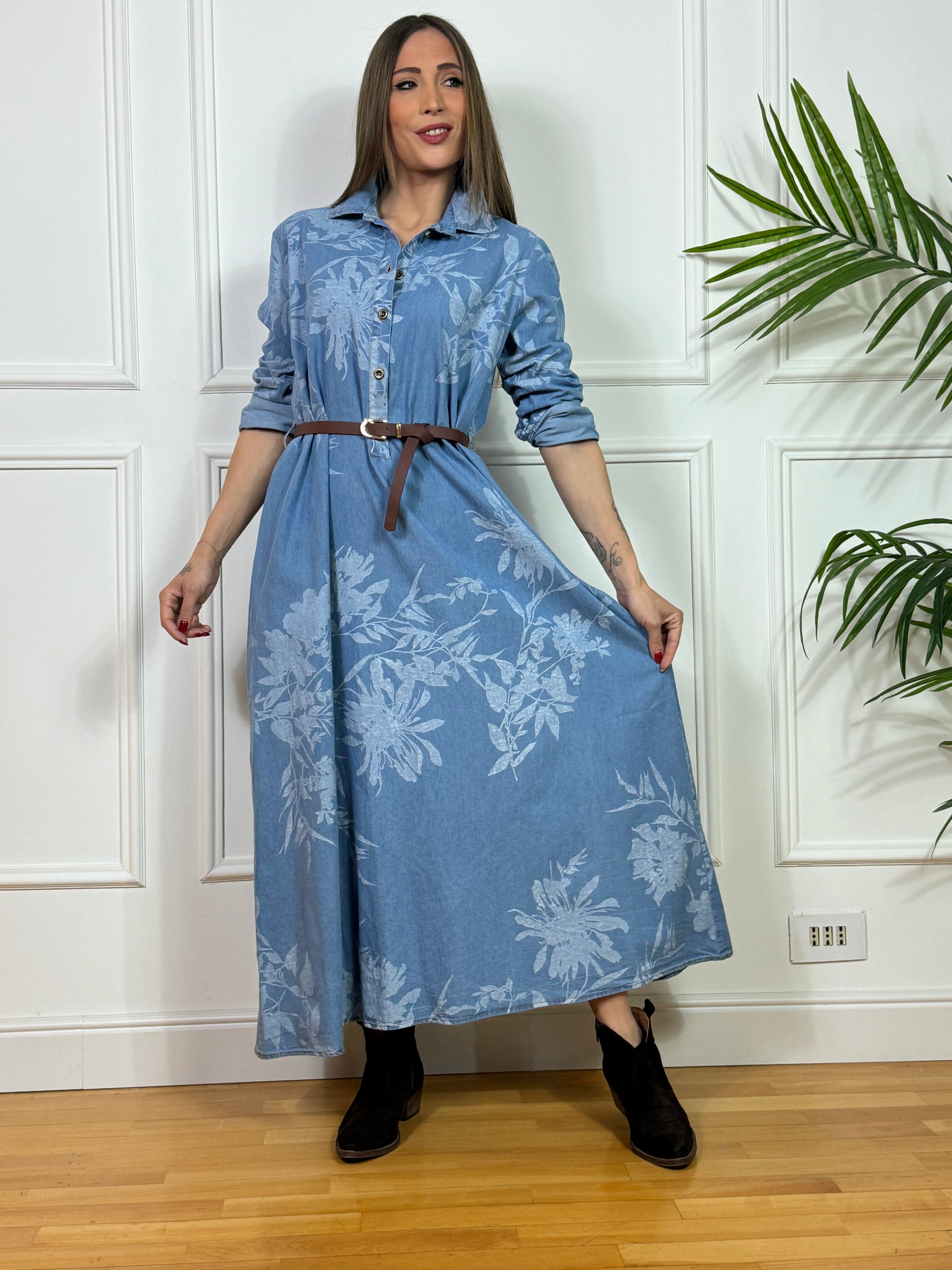 Abito lungo Kikisix chambray con cintura FANTASIA FOGLIE FIORI