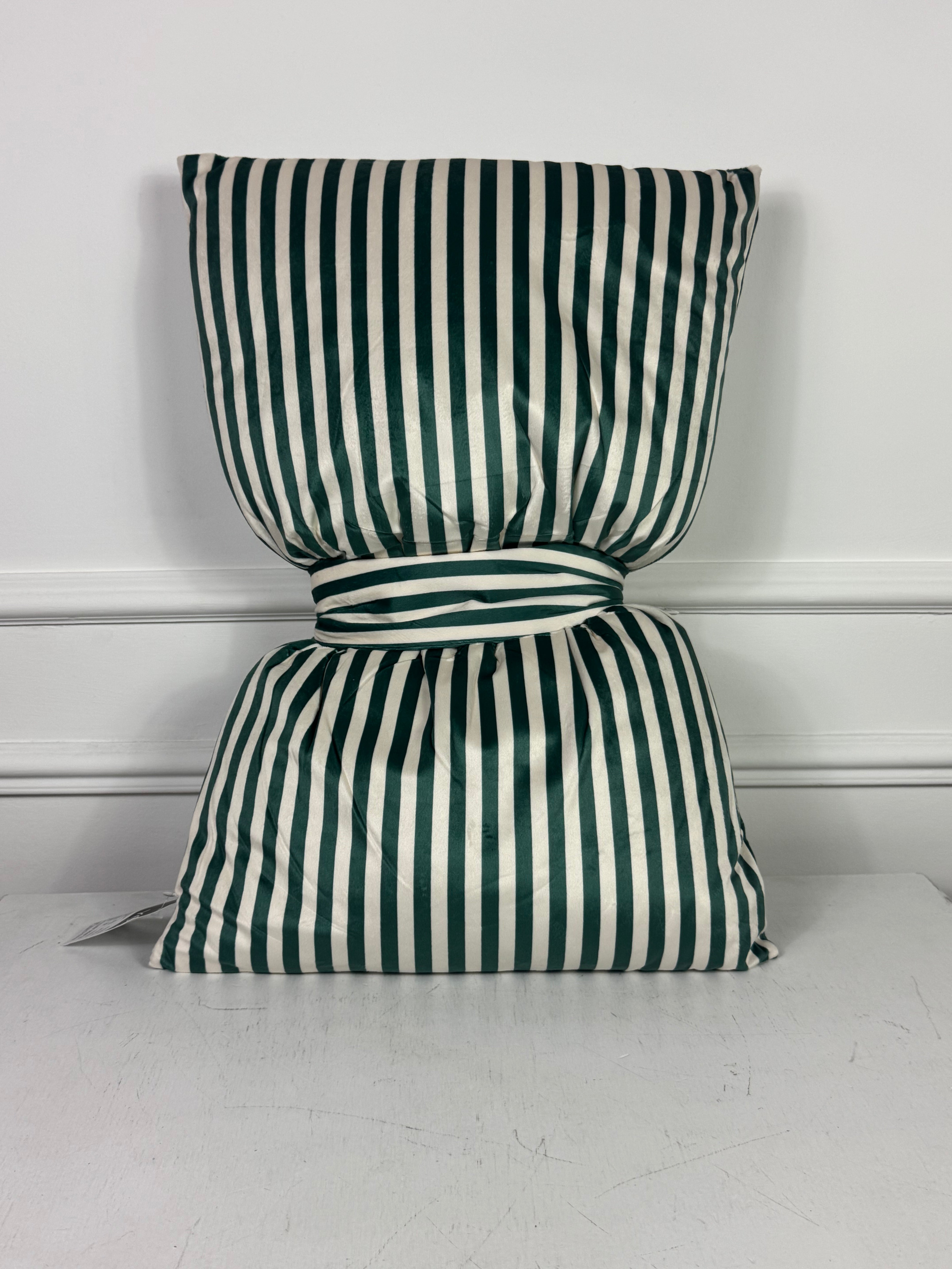 Cuscino fiocco righe
