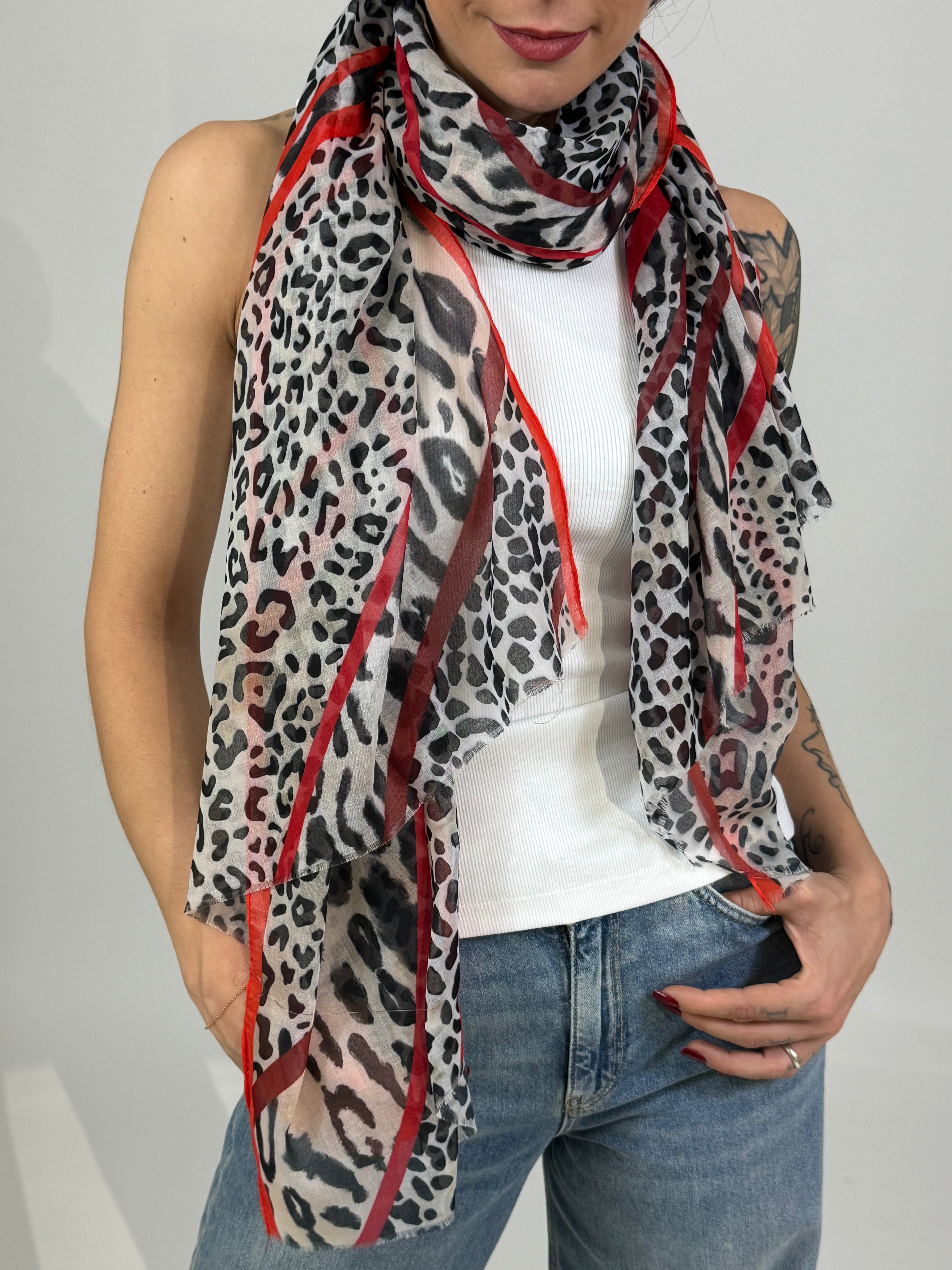 Foulard in viscosa Susy Mix LEOPARDATA CON BORDO COLORATO