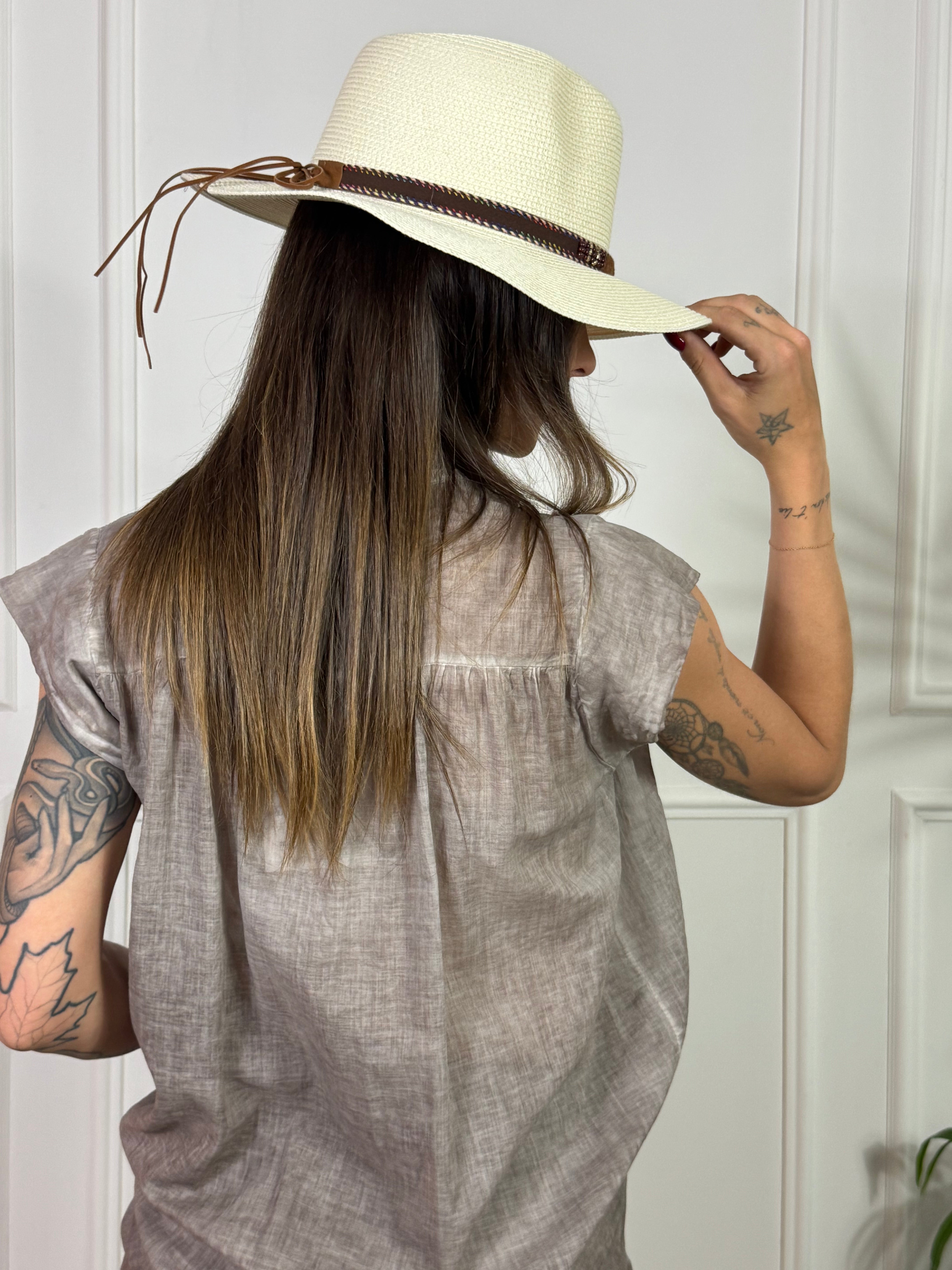 Cappello modello Panama Susy Mix FIBBIA CON PERLINE E PIUMA
