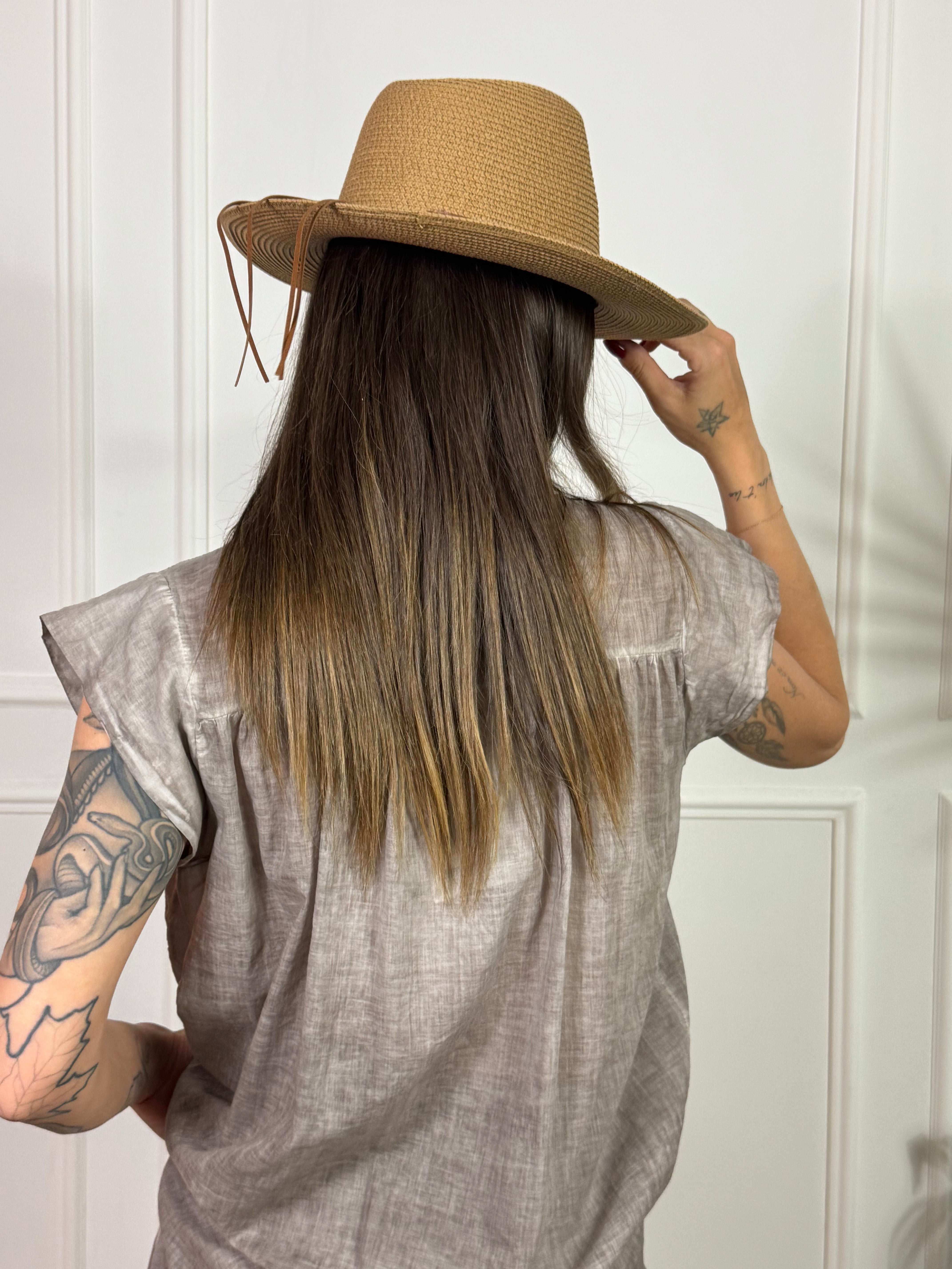 Cappello modello Panama Susy Mix FIBBIA CON PERLINE E PIUMA