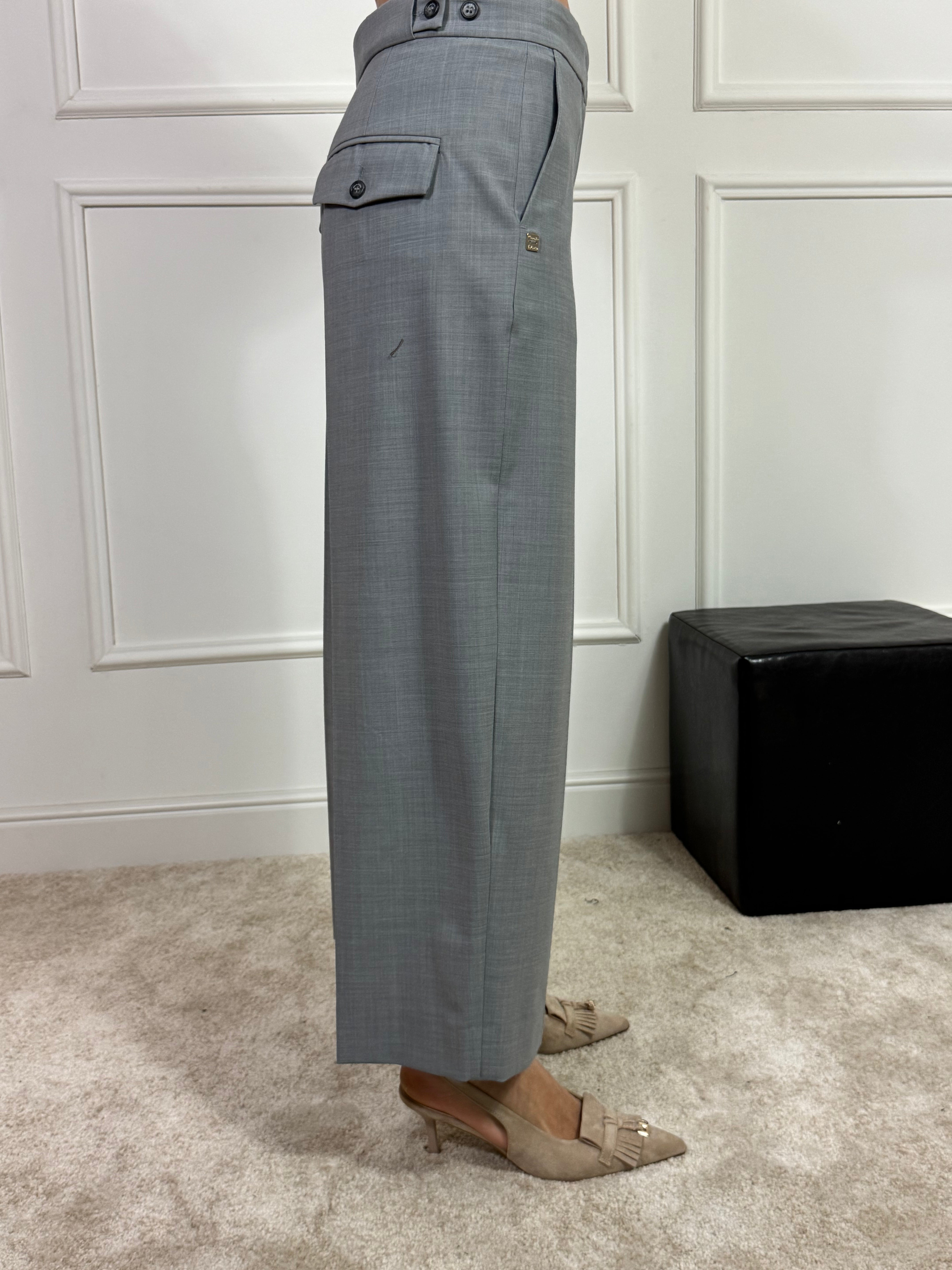 Pantalone ovetto cropped con patte Manila Grace - modello BRENDA