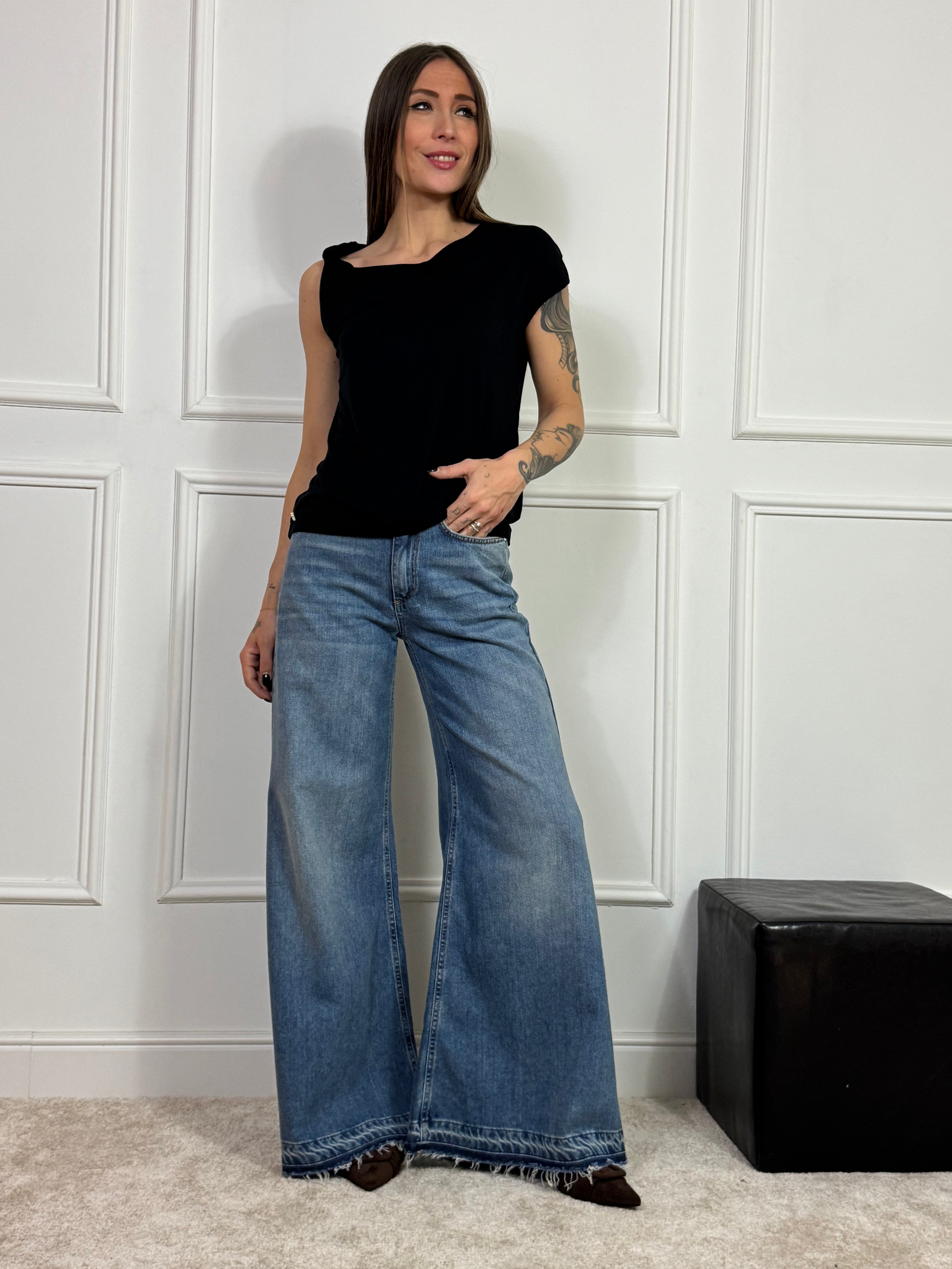 Jeans MANILA GRACE a PALAZZO con BORDINO TAGLIO VIVO SCURO- lavaggio SAND WASH