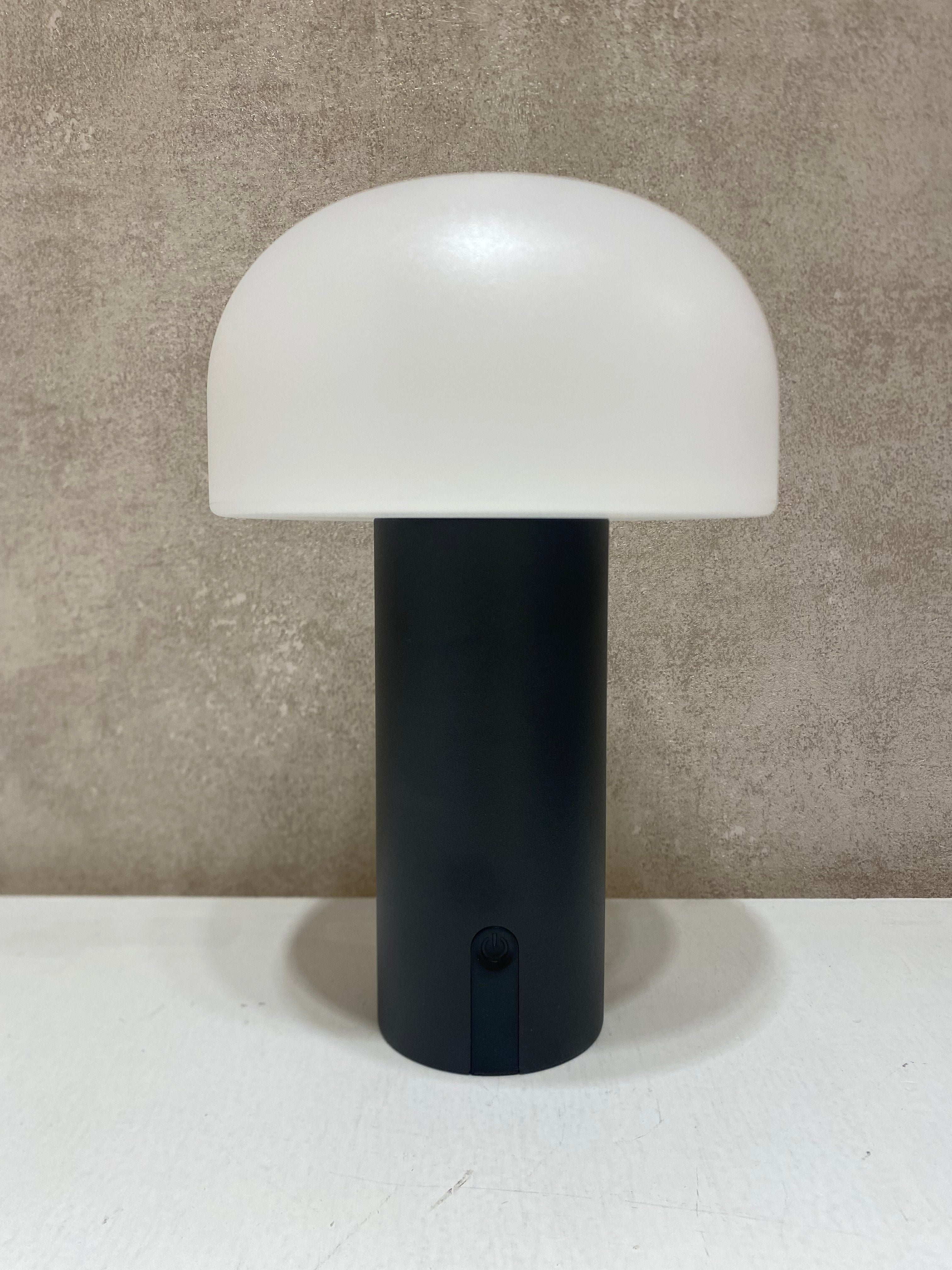 Lampada da tavolo Kiran