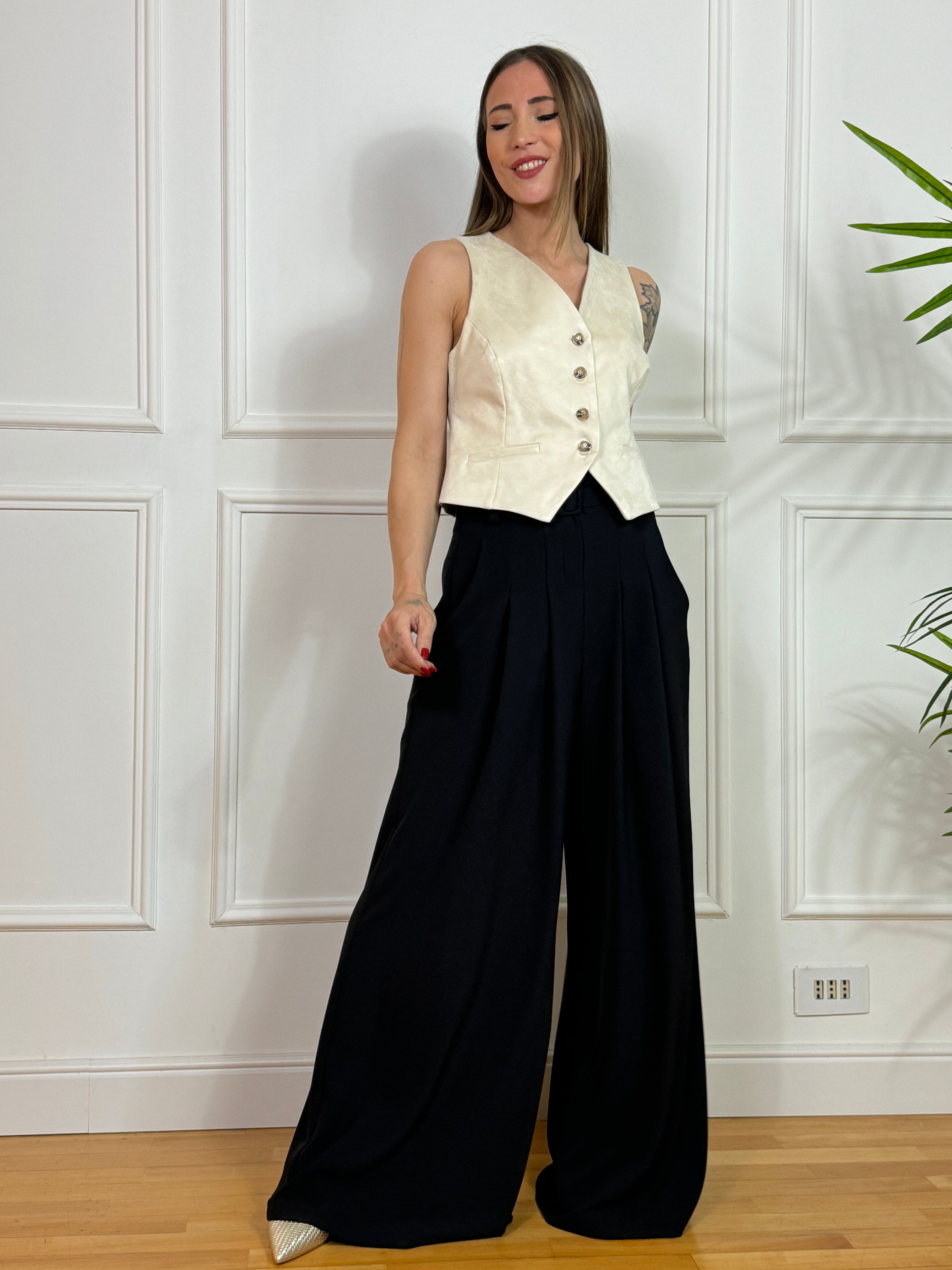 Pantalone a palazzo con pinces e cintura Tensione In