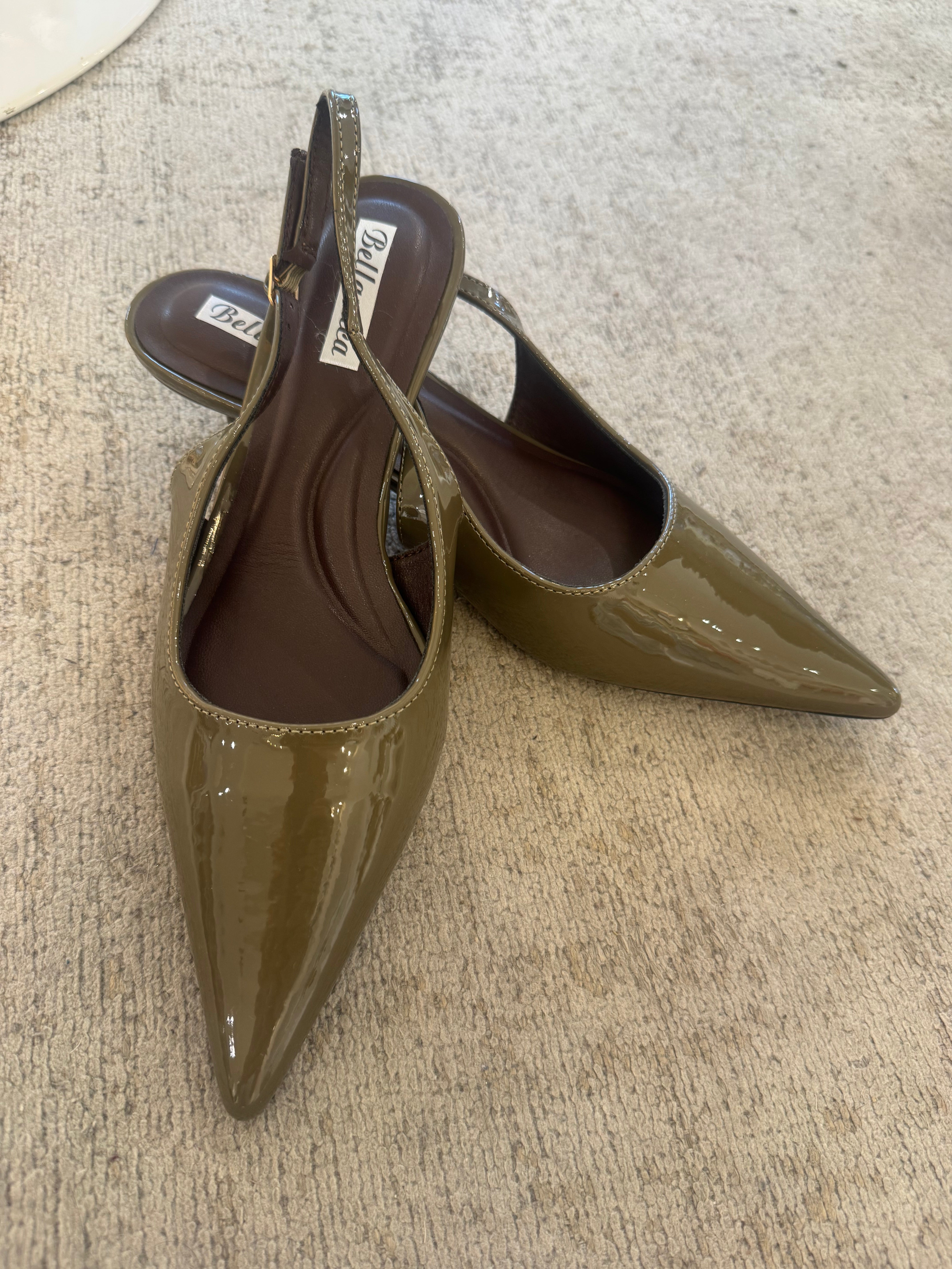 Scarpa A PUNTA con tacco SLINGBACK VERNICE