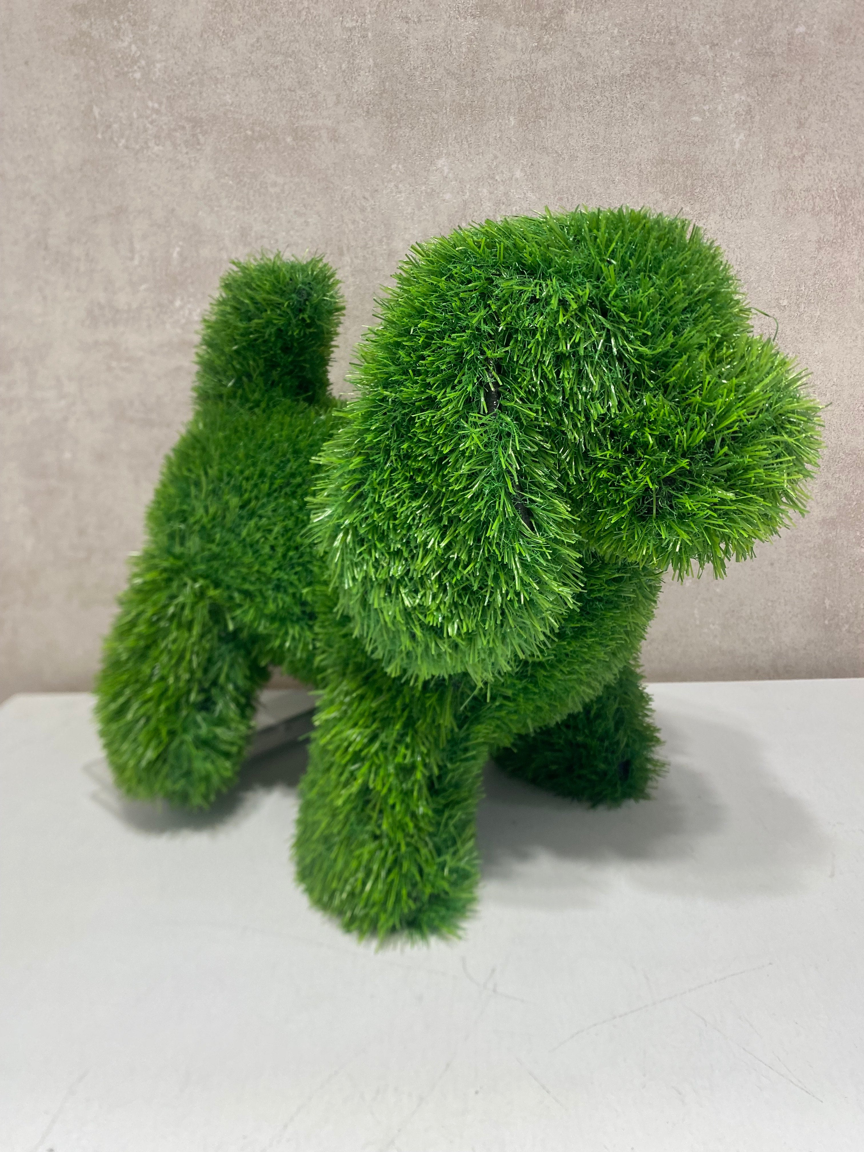 Cane h.33 decorazione erba