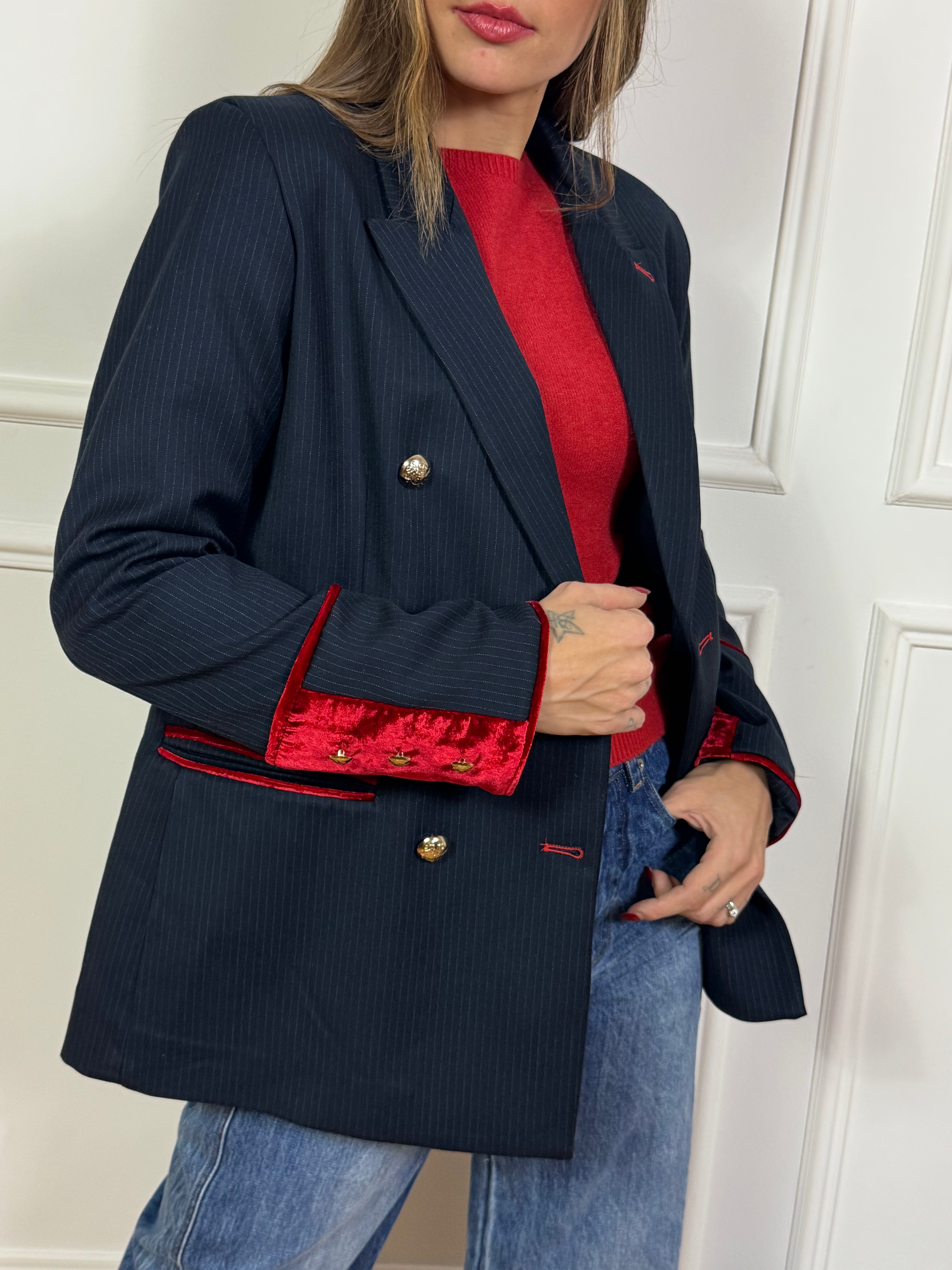 Giacca blazer doppiopetto Tensione In gessato blu con inserti in velluto