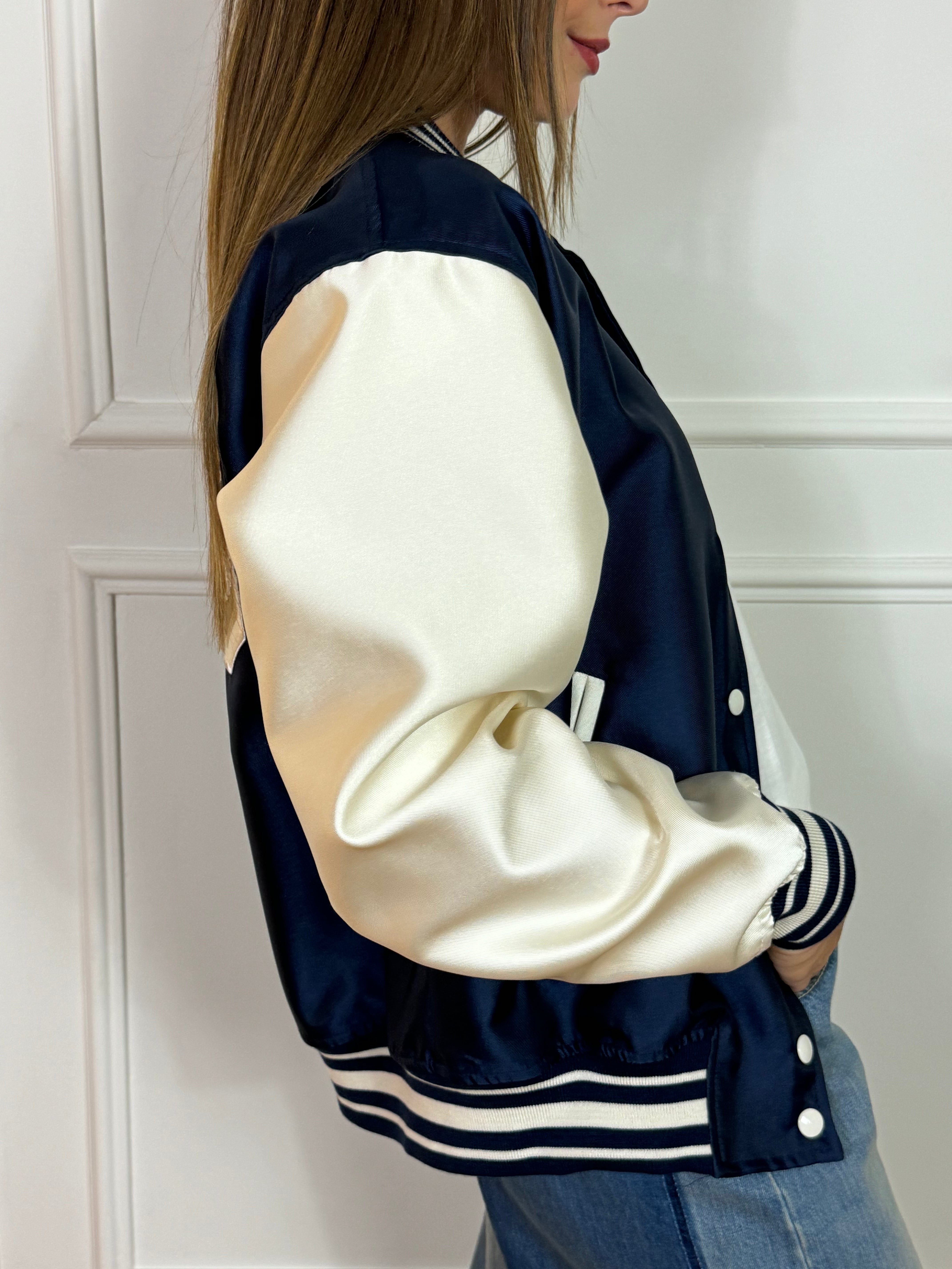 Giacca bomber in misto acetato Tensione In college con patch 23