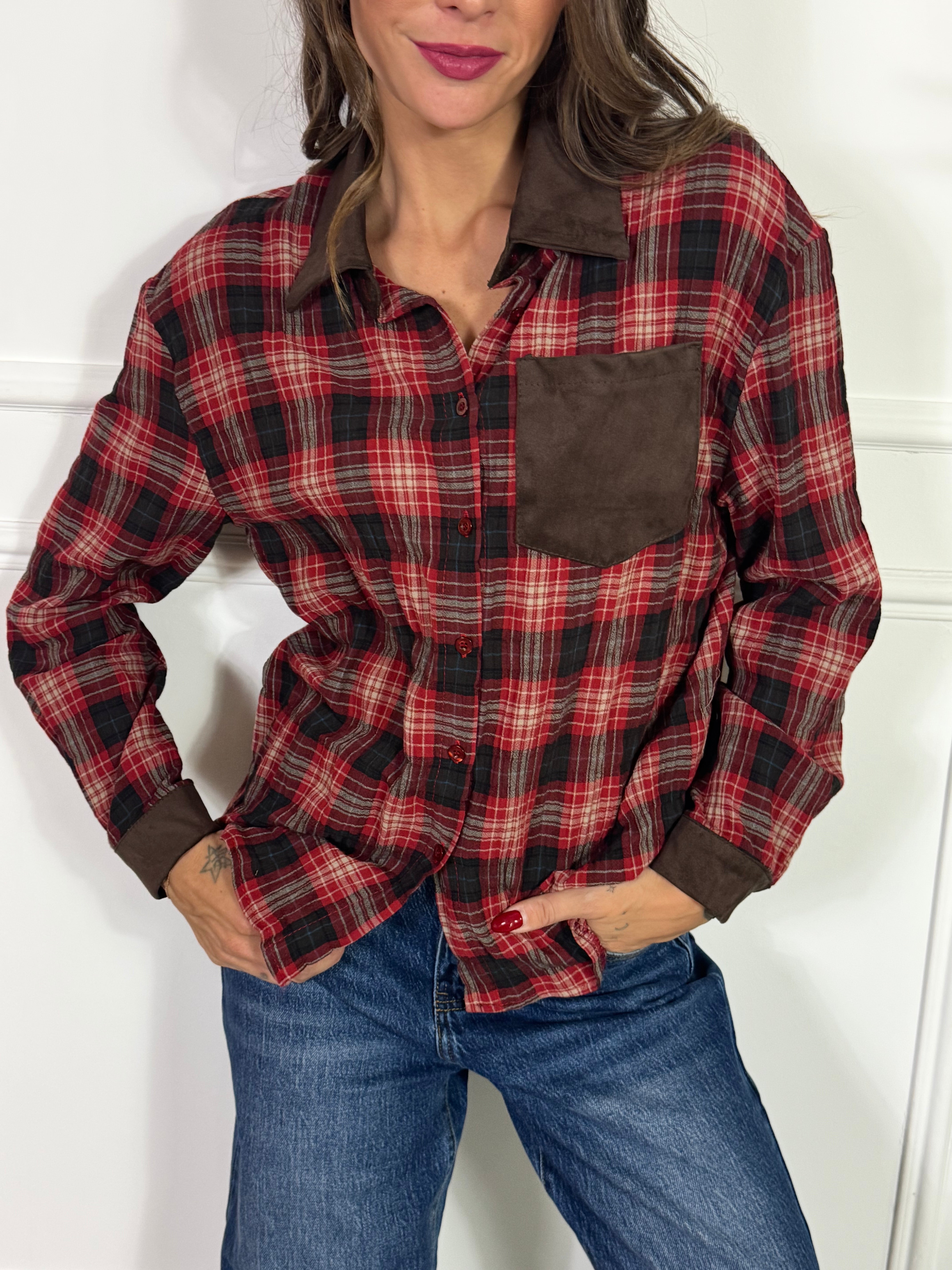 Camicia scozzese rosso Victoria ILMH dettagli eco dainetto moro