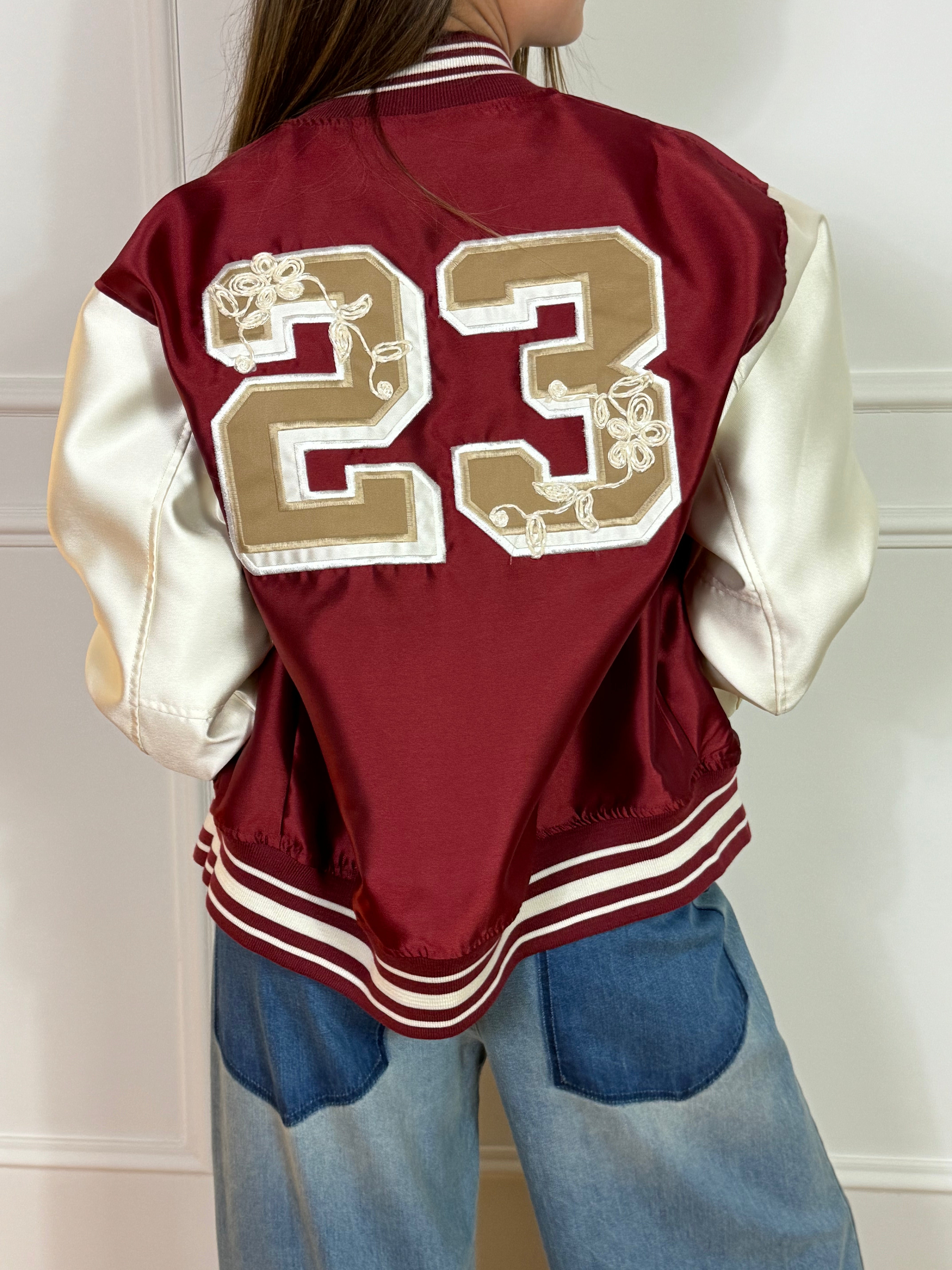 Giacca bomber in misto acetato Tensione In college con patch 23